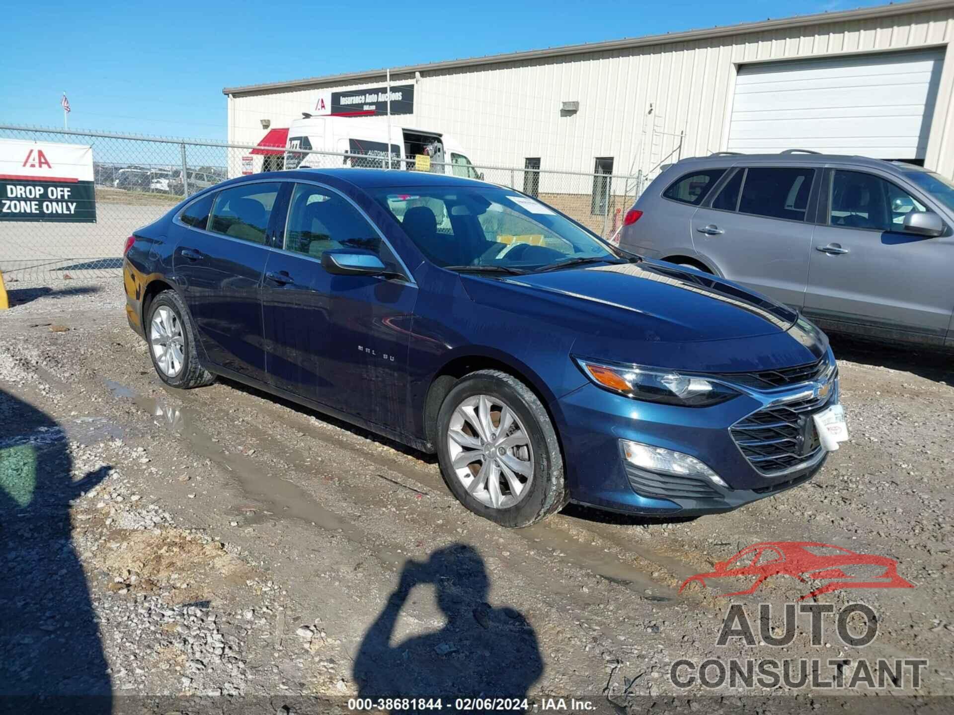 CHEVROLET MALIBU 2020 - 1G1ZD5STXLF093491