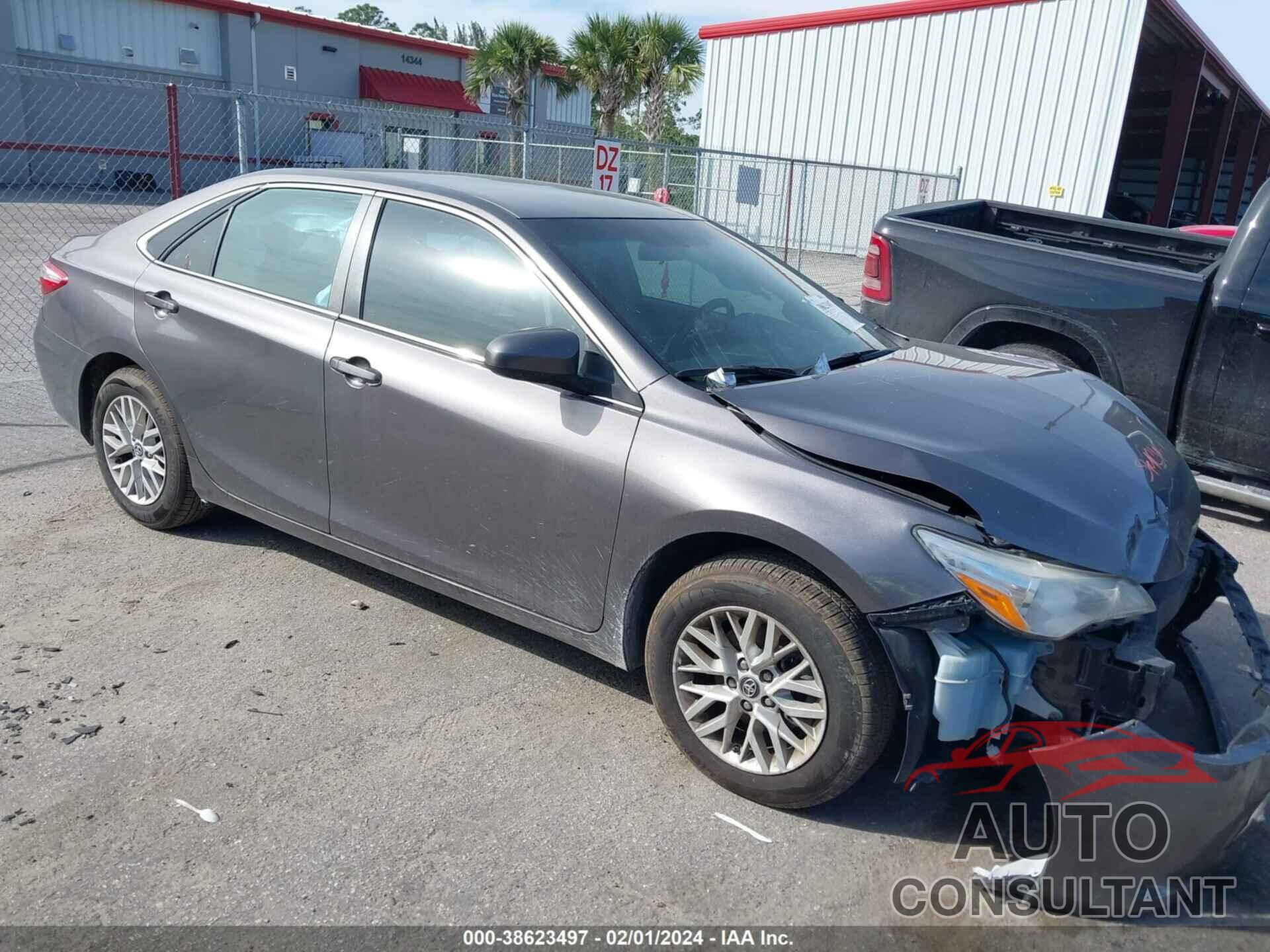 TOYOTA CAMRY 2017 - 4T1BF1FK9HU728017