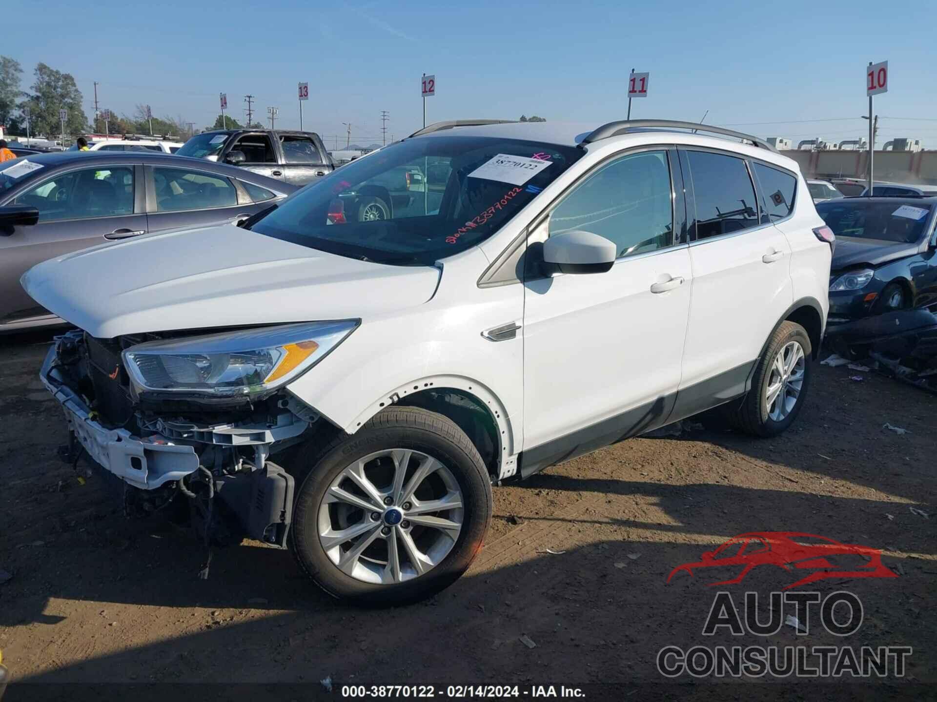 FORD ESCAPE 2018 - 1FMCU0GD9JUD60044