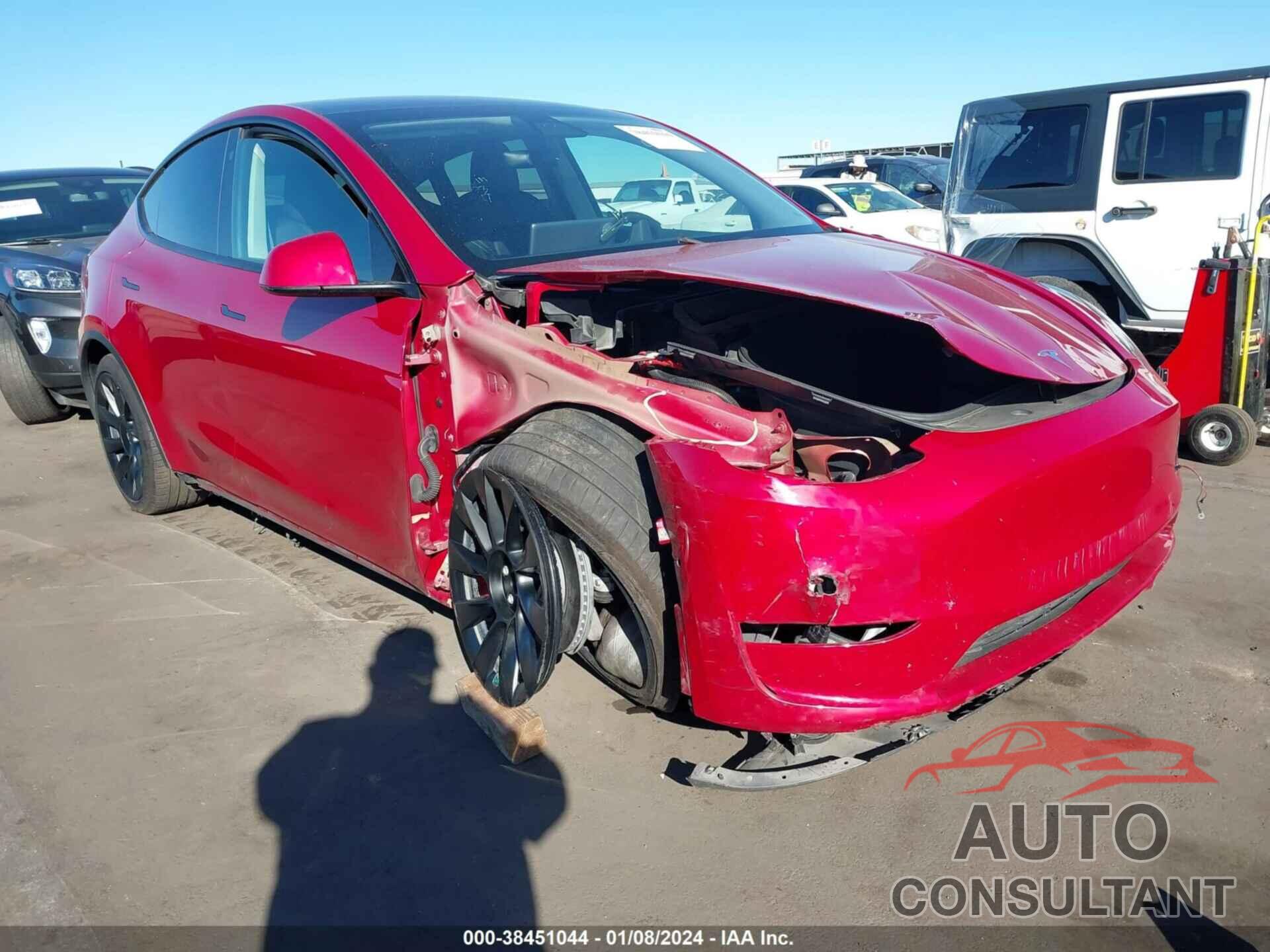 TESLA MODEL Y 2021 - 5YJYGDEE2MF084761