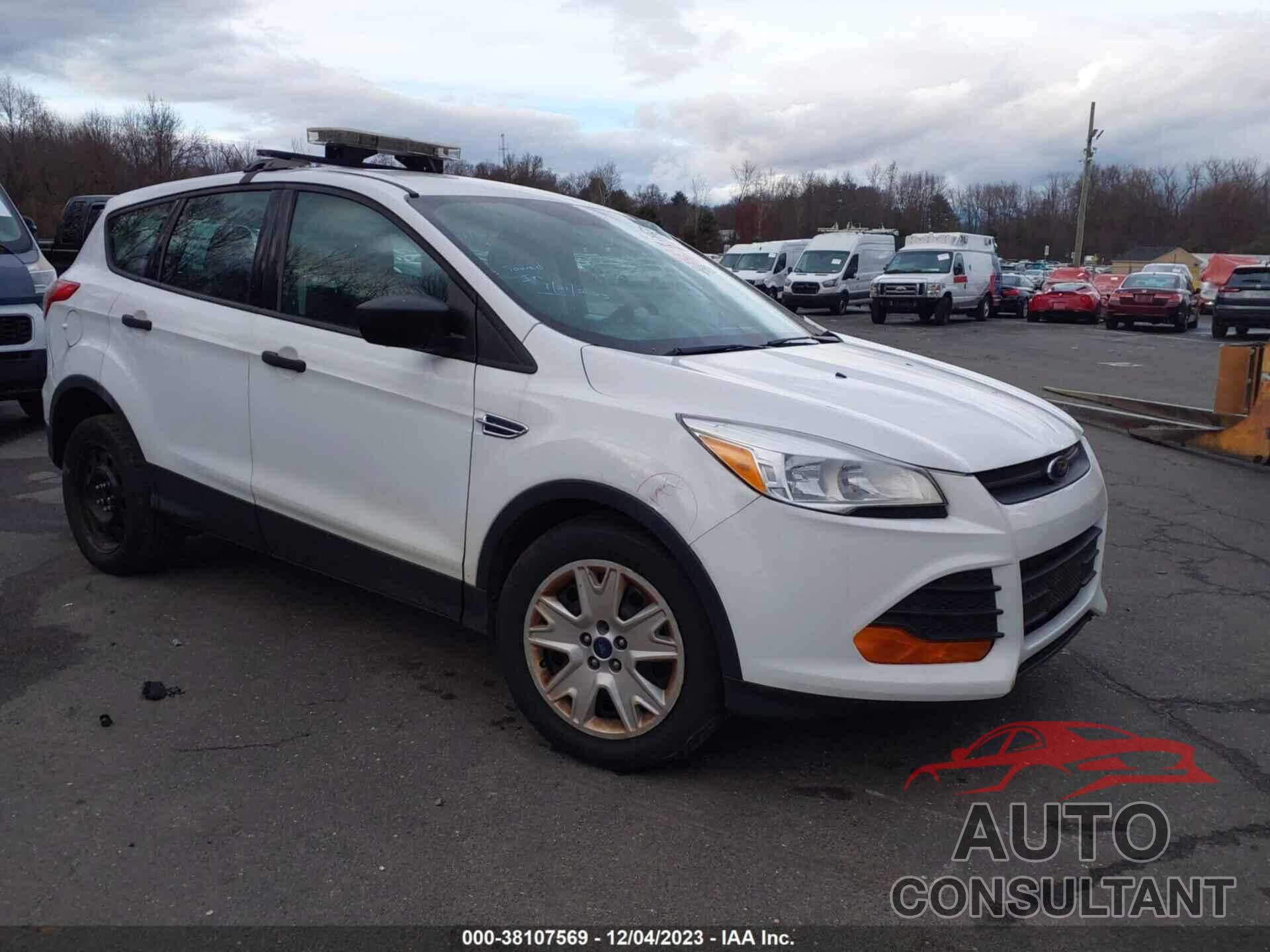 FORD ESCAPE 2016 - 1FMCU0F70GUC71502
