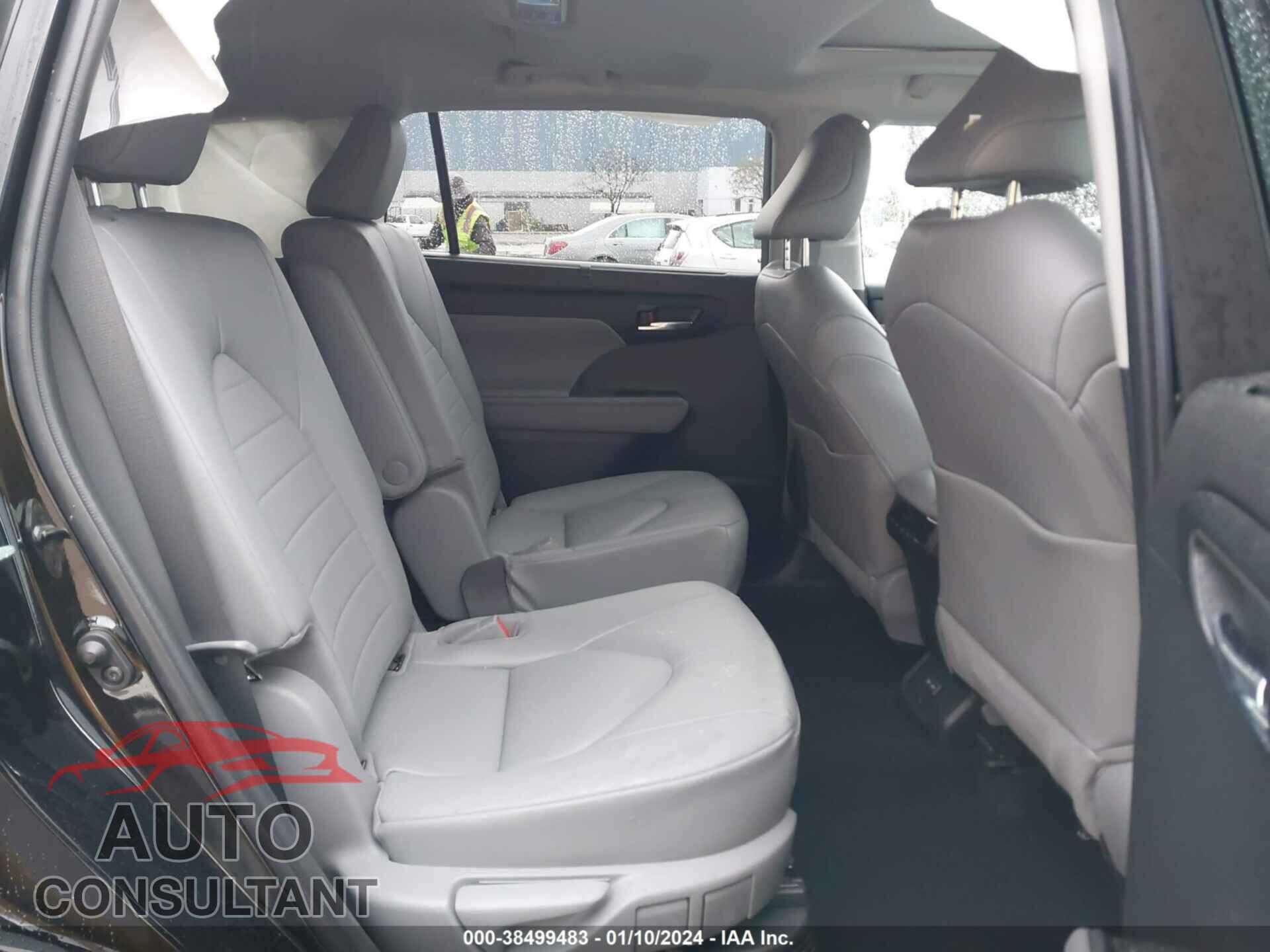TOYOTA HIGHLANDER 2023 - 5TDKBRCH6PS563473