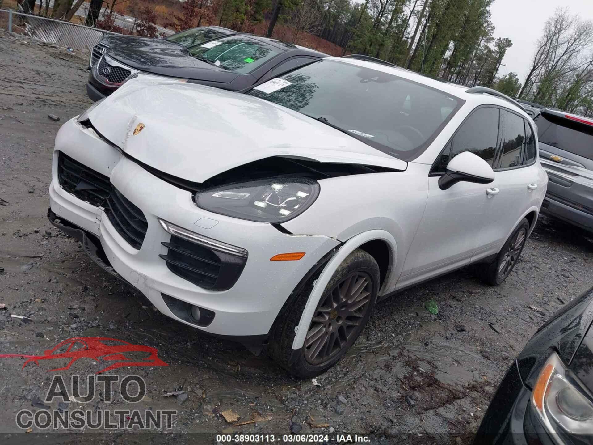 PORSCHE CAYENNE 2017 - WP1AA2A21HKA83501