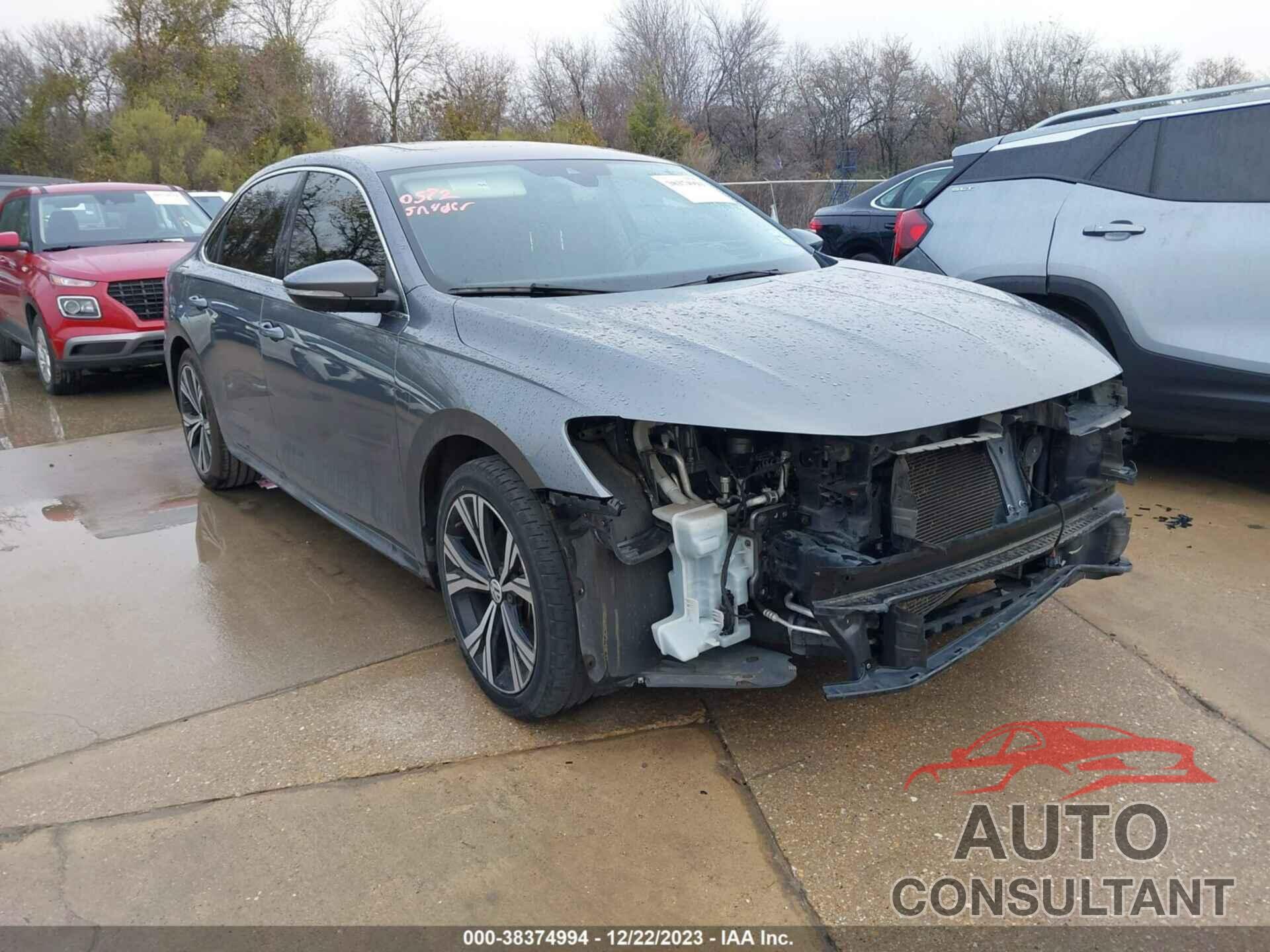 VOLKSWAGEN PASSAT 2021 - 1VWSA7A30MC000718