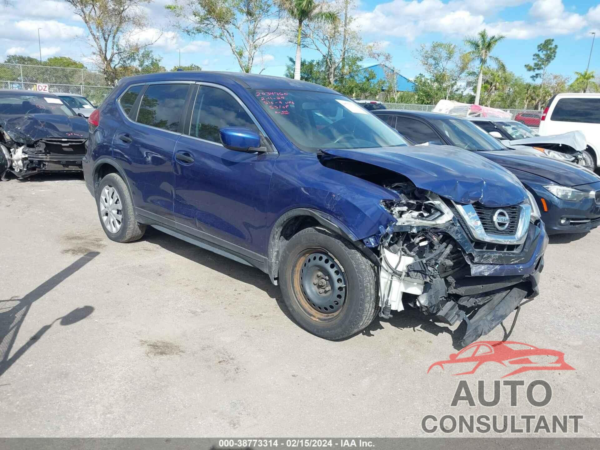 NISSAN ROGUE 2017 - KNMAT2MT8HP500485