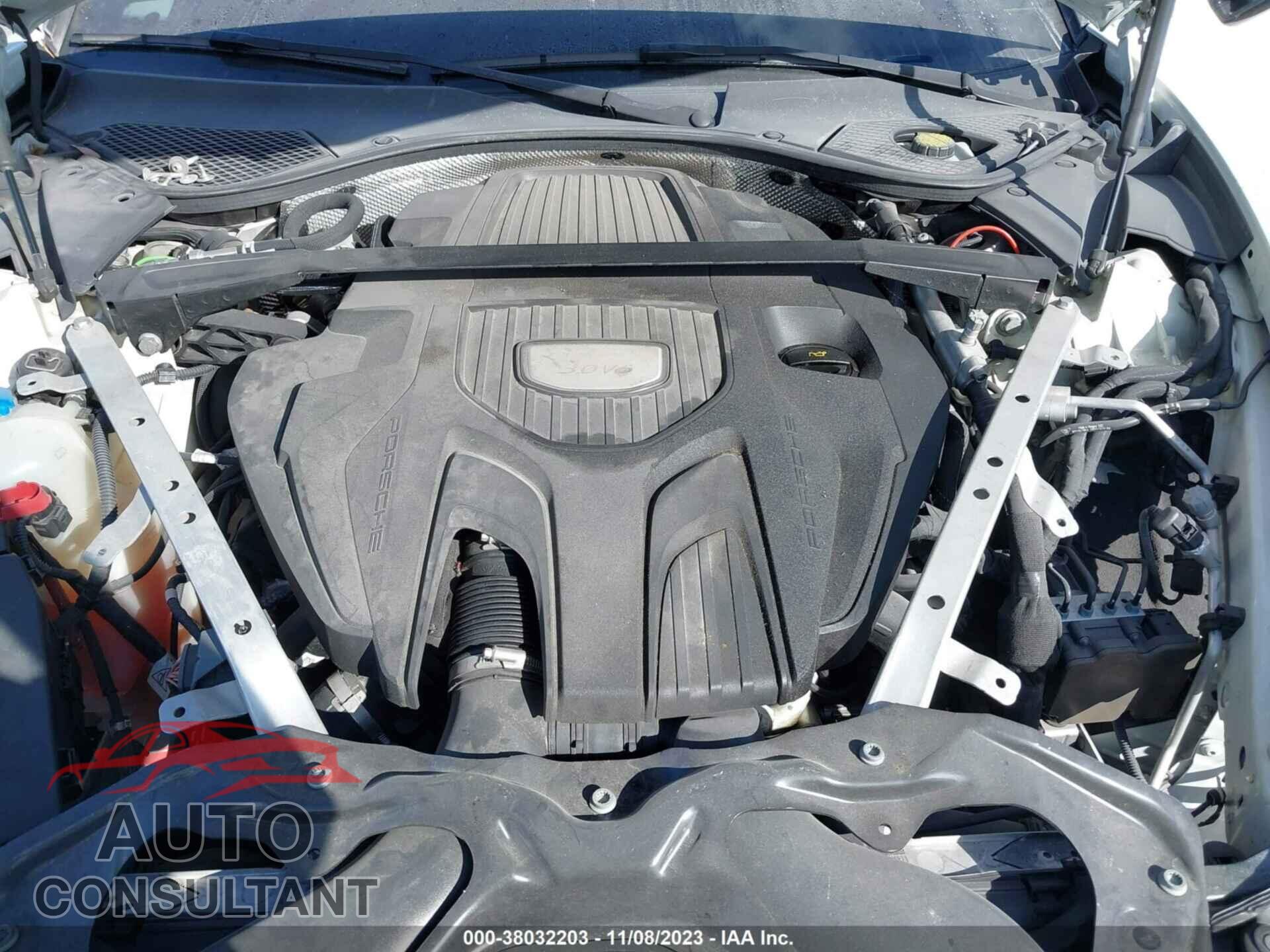 PORSCHE PANAMERA 2017 - WP0AA2A71HL103415