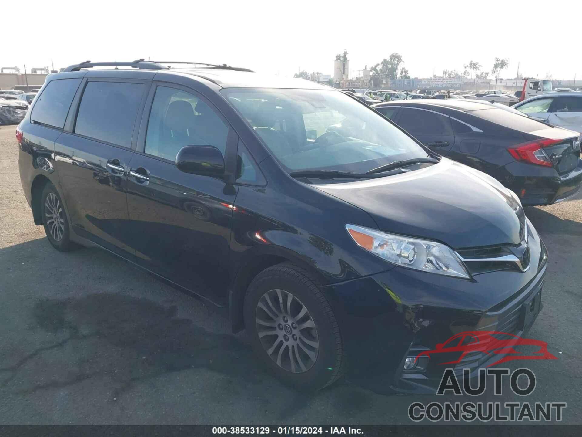 TOYOTA SIENNA 2019 - 5TDYZ3DC8KS019328