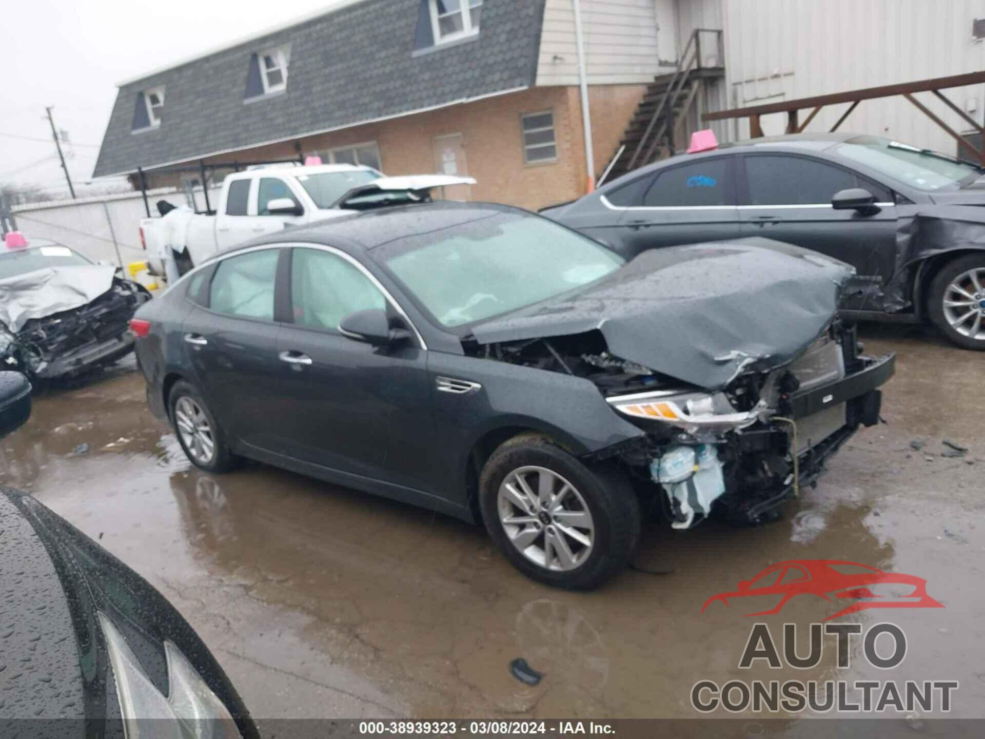 KIA OPTIMA 2016 - KNAGT4L30G5084625