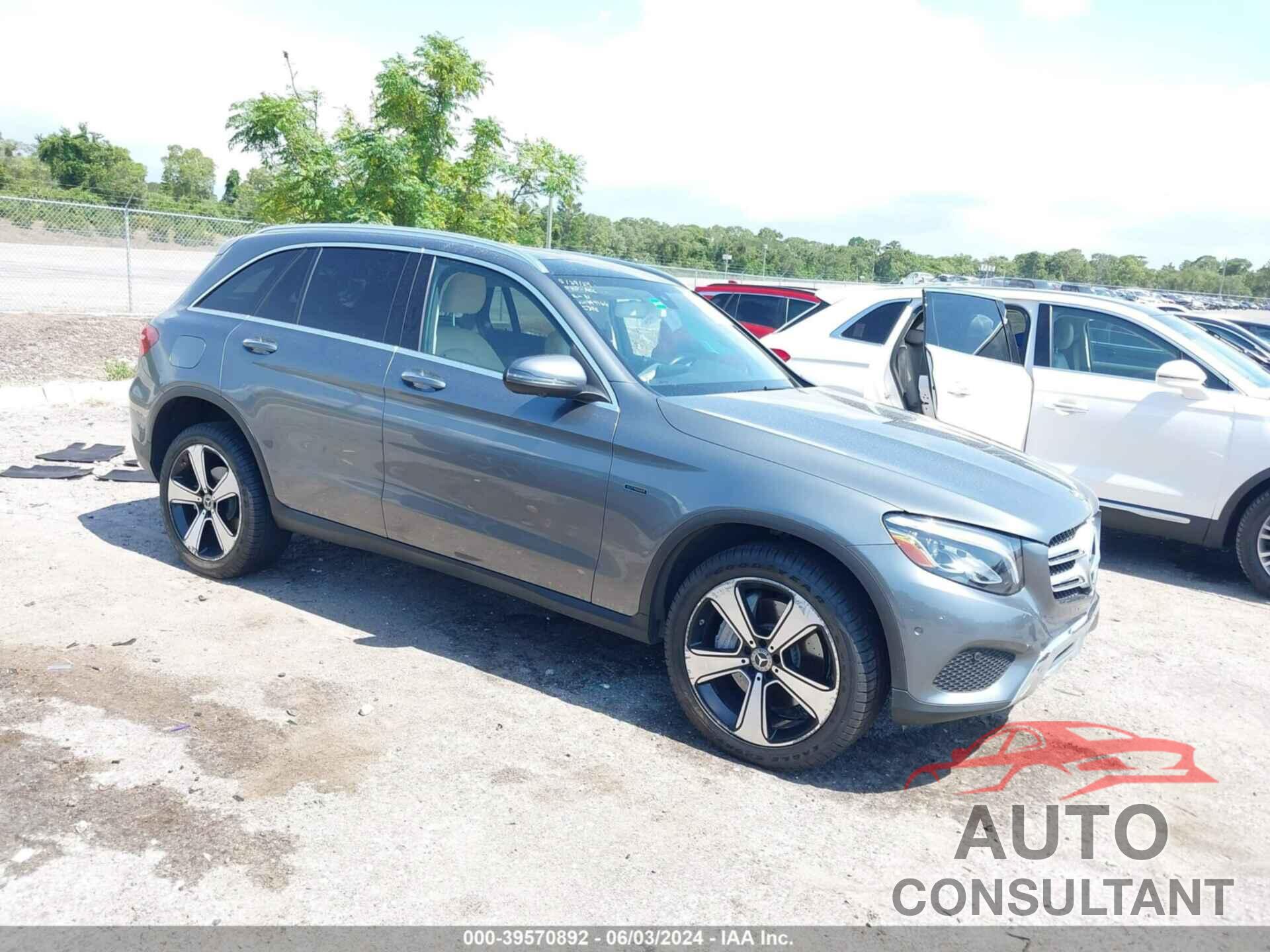 MERCEDES-BENZ GLC 350E 2019 - WDC0G5EB1KF574166