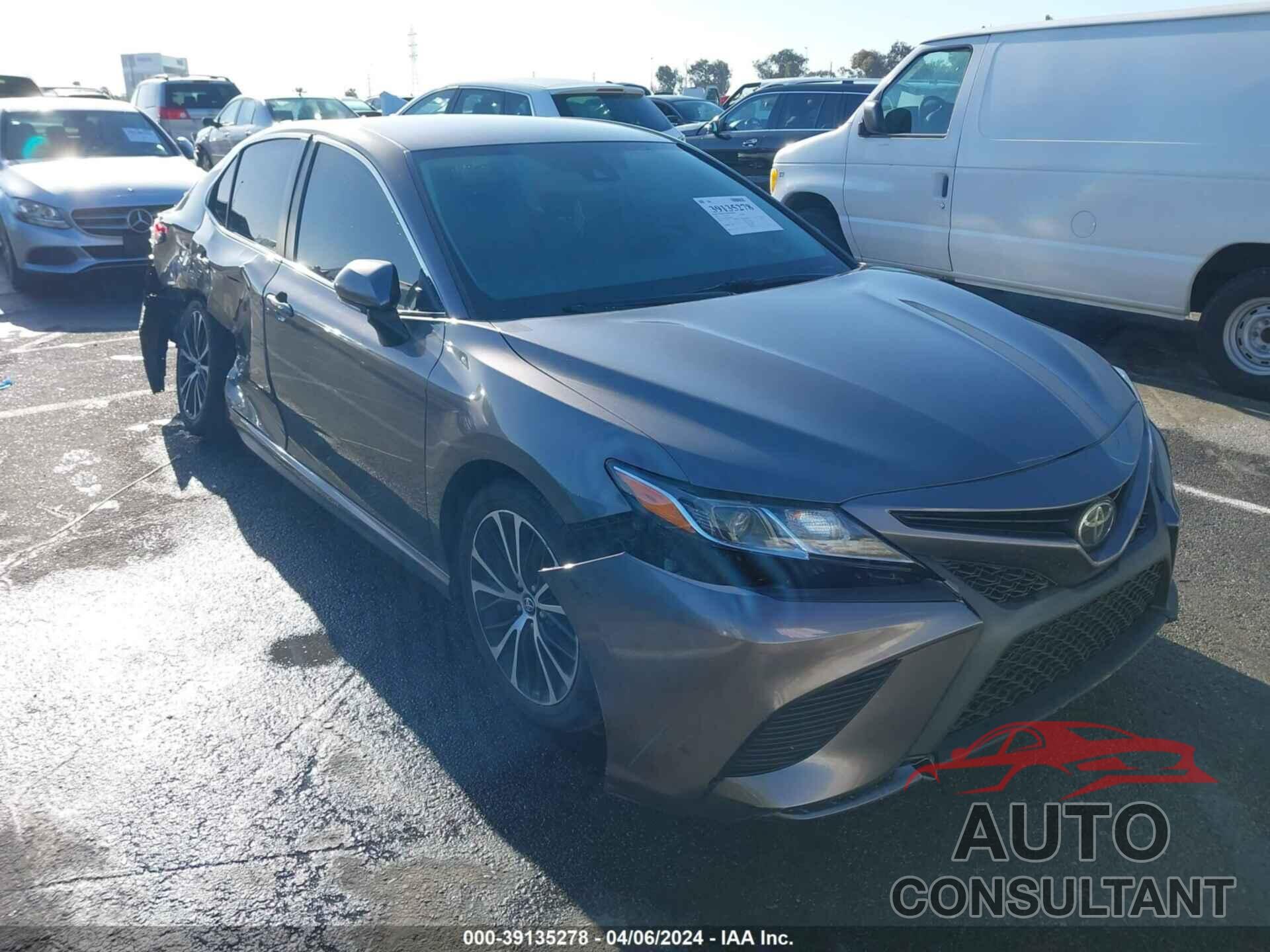 TOYOTA CAMRY 2019 - 4T1B11HK3KU740408