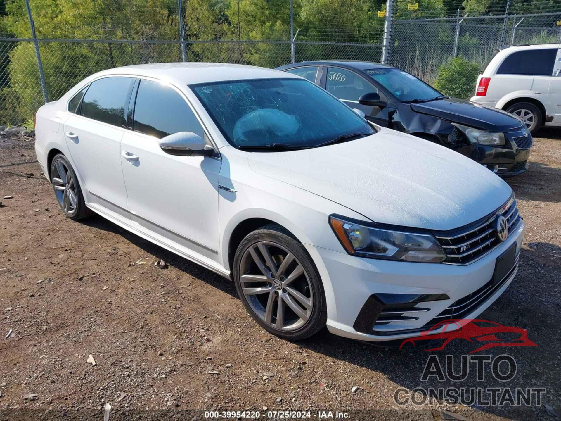 VOLKSWAGEN PASSAT 2017 - 1VWDT7A35HC025171