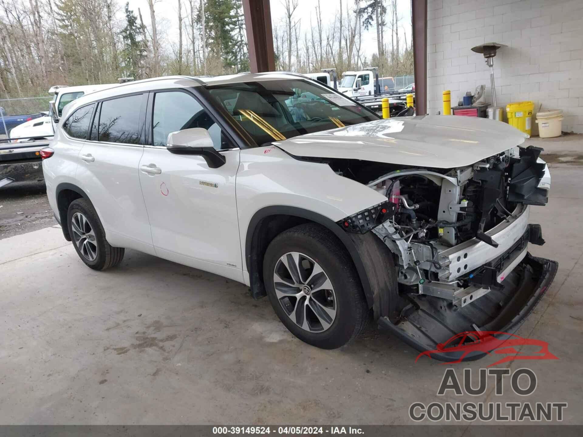 TOYOTA HIGHLANDER 2021 - 5TDHBRCHXMS521233