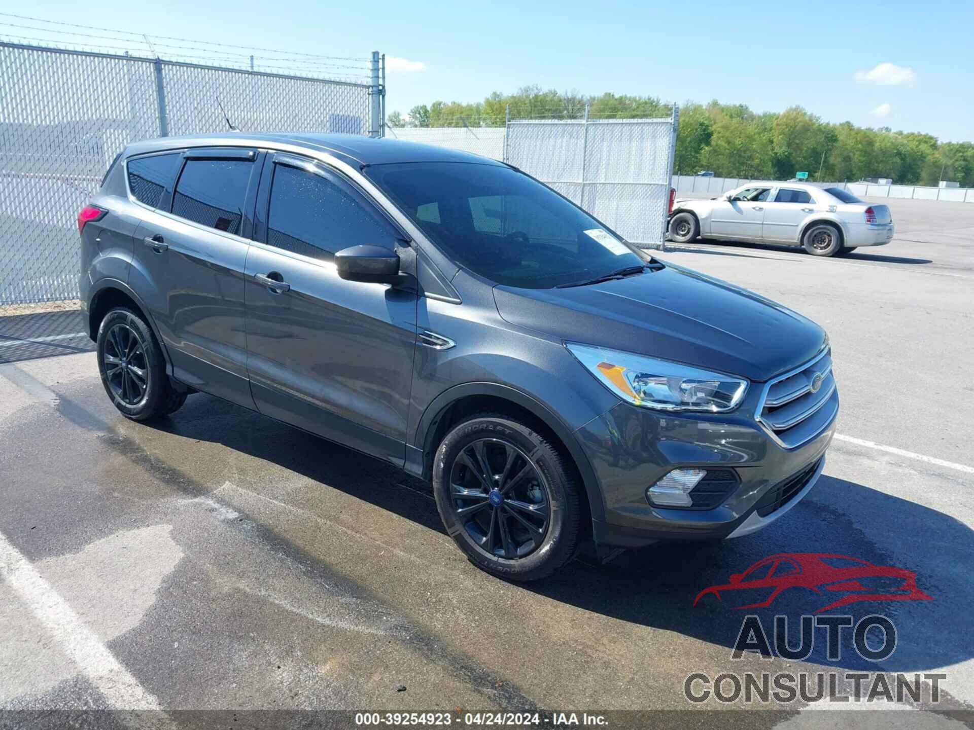 FORD ESCAPE 2019 - 1FMCU0GD5KUB53751