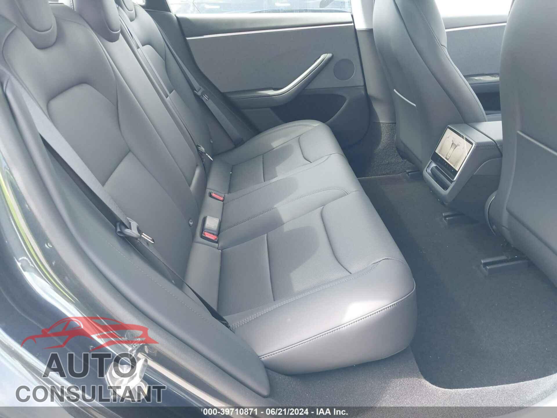 TESLA MODEL 3 2024 - 5YJ3E1EA0RF741656