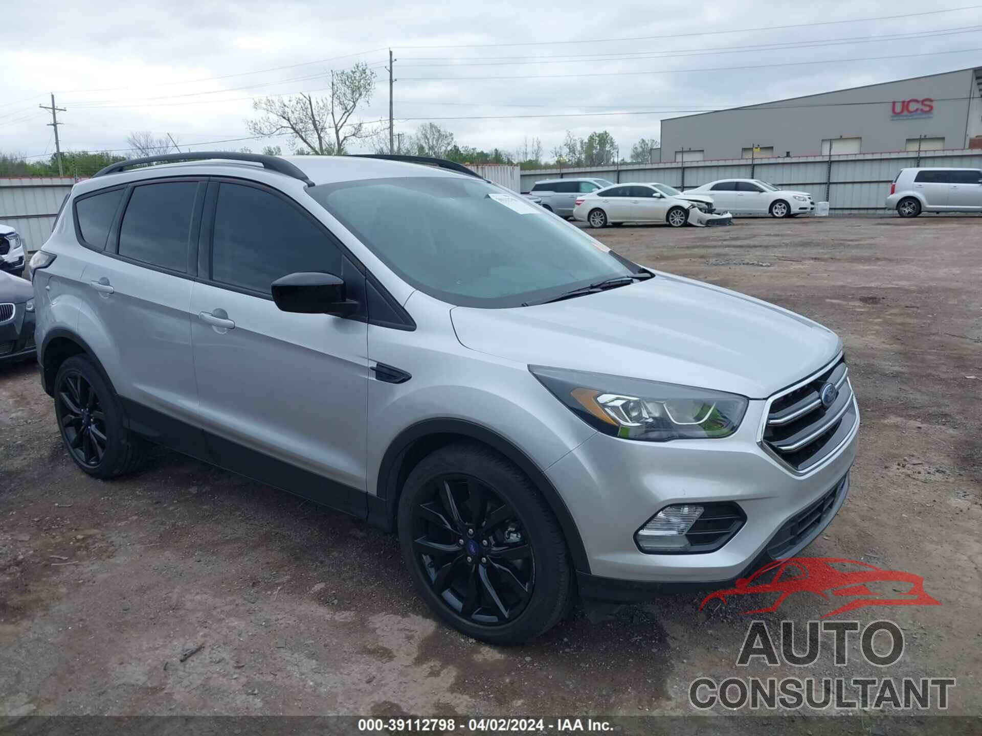 FORD ESCAPE 2018 - 1FMCU0GD9JUA54591