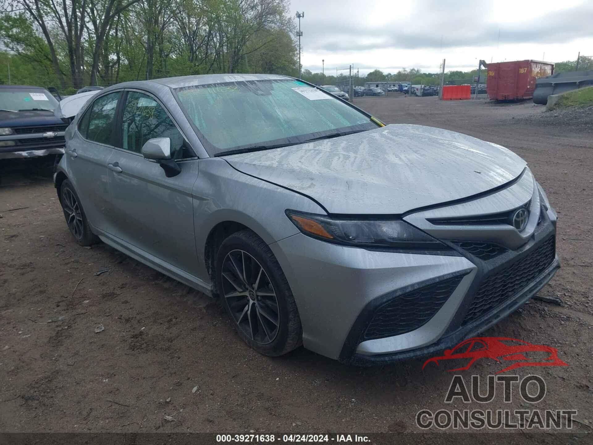 TOYOTA CAMRY 2023 - 4T1G11AK0PU810762