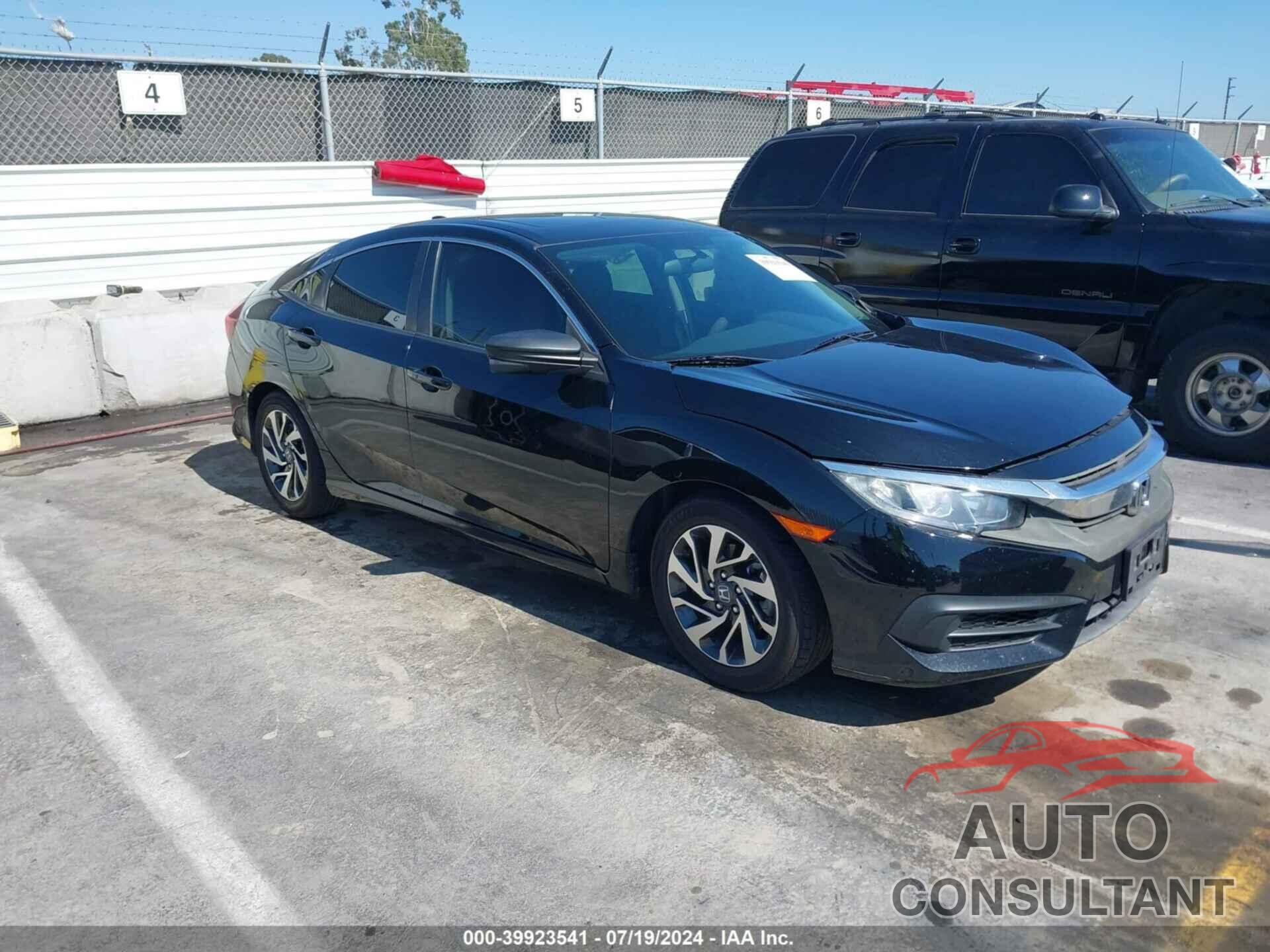 HONDA CIVIC 2017 - 2HGFC2F70HH519219