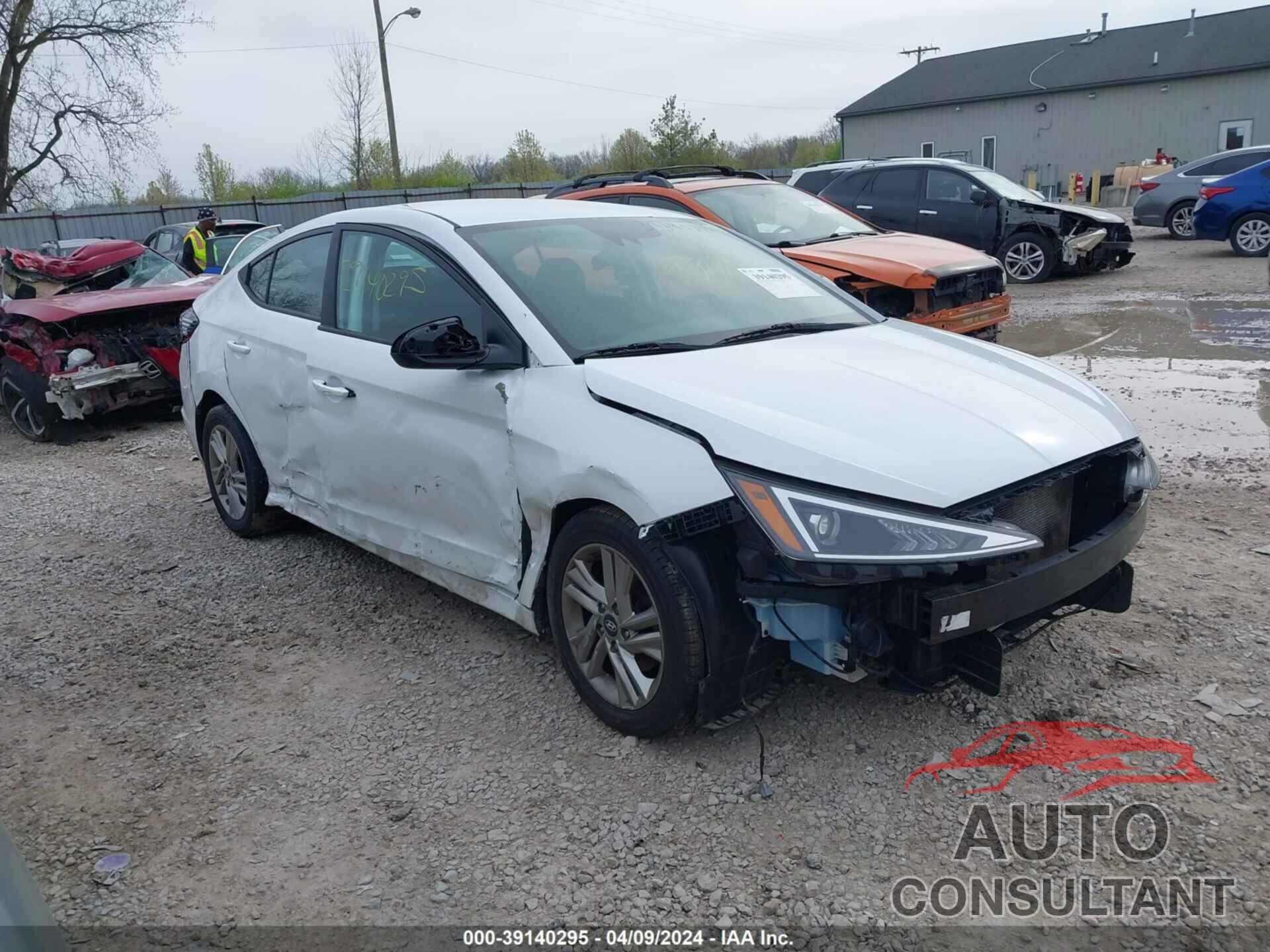 HYUNDAI ELANTRA 2020 - 5NPD84LF3LH532674