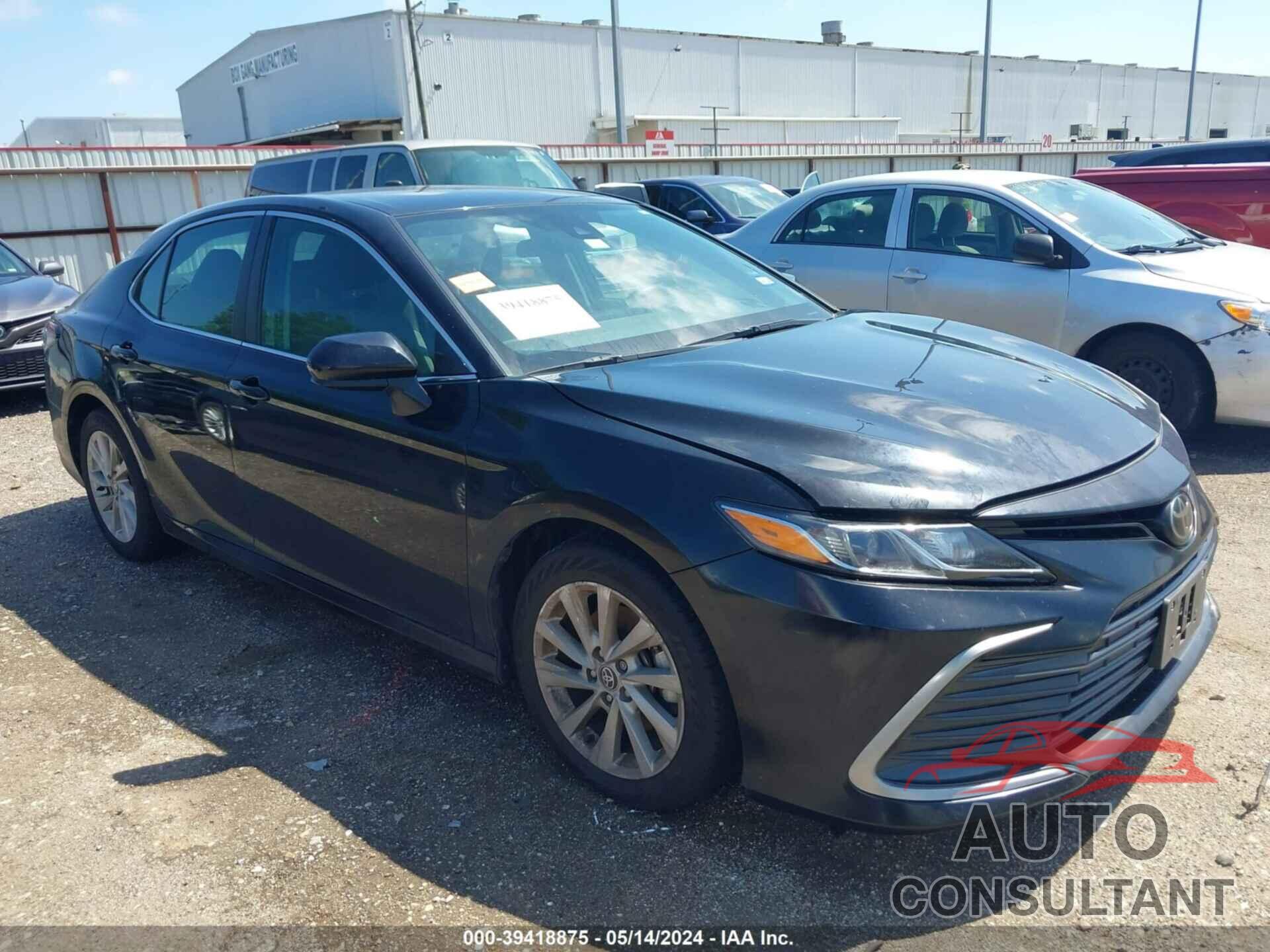 TOYOTA CAMRY 2021 - 4T1C11AK8MU477107