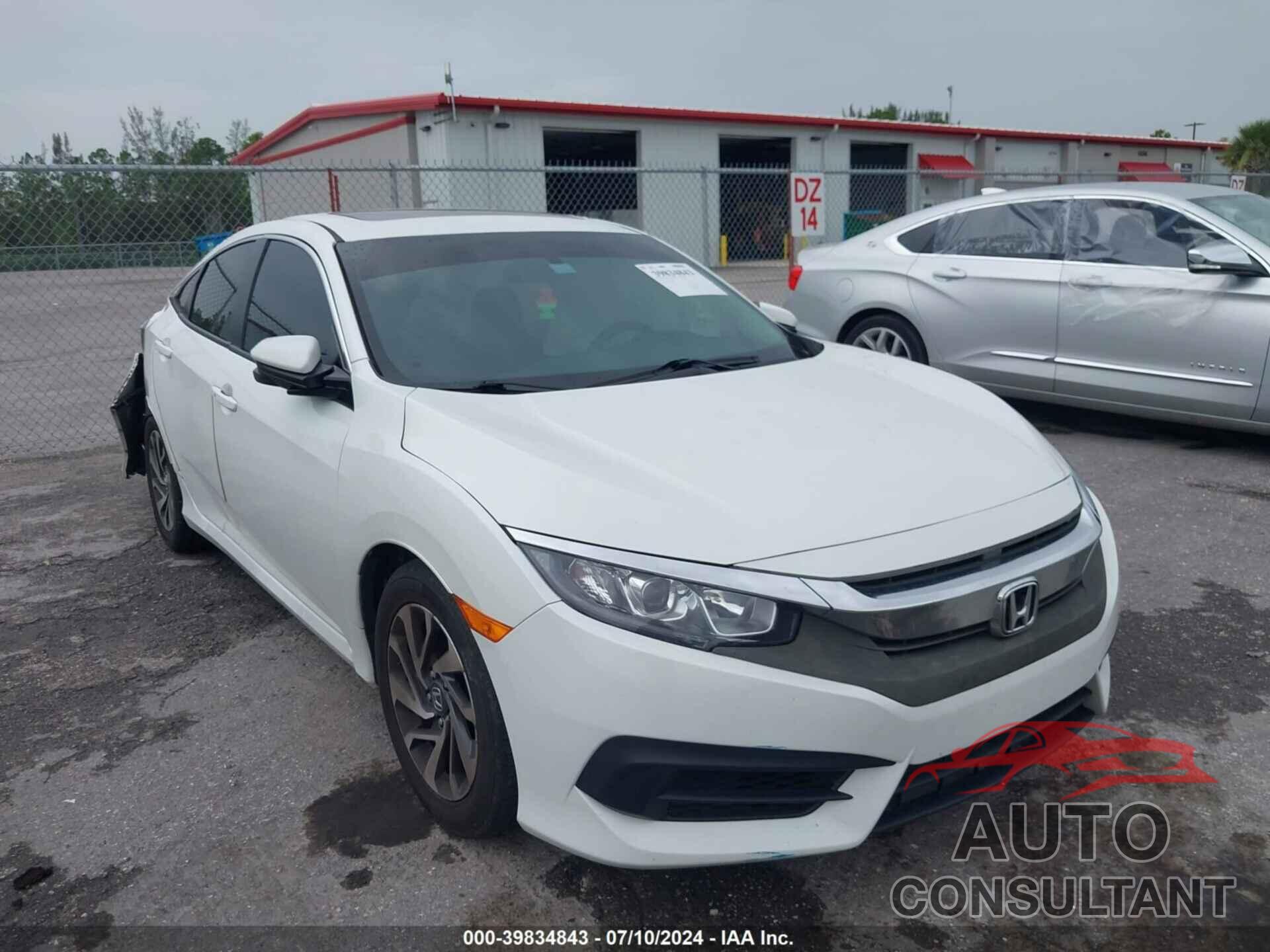 HONDA CIVIC 2018 - 19XFC2F75JE039029