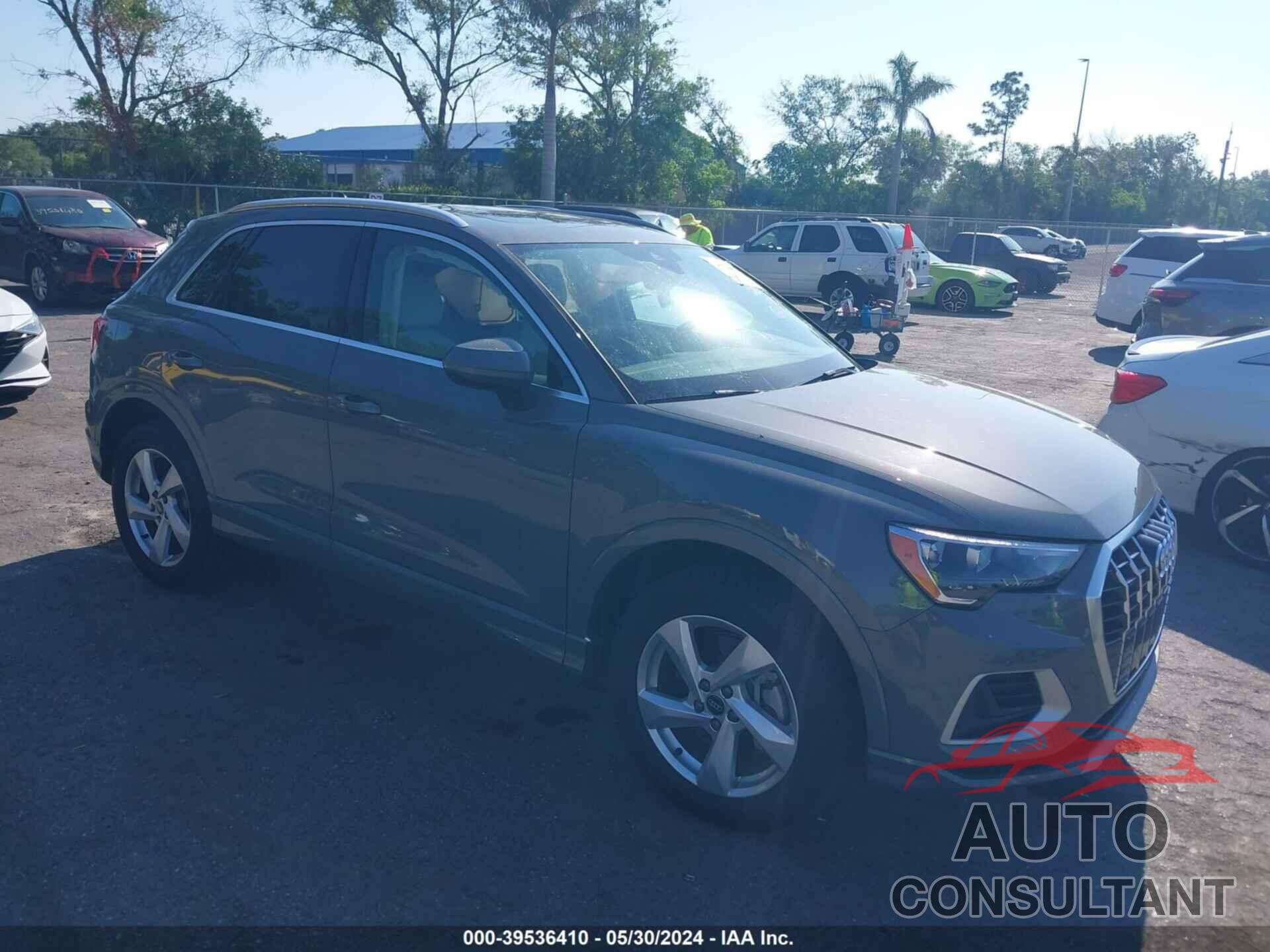 AUDI Q3 2022 - WA1AUCF30N1127323