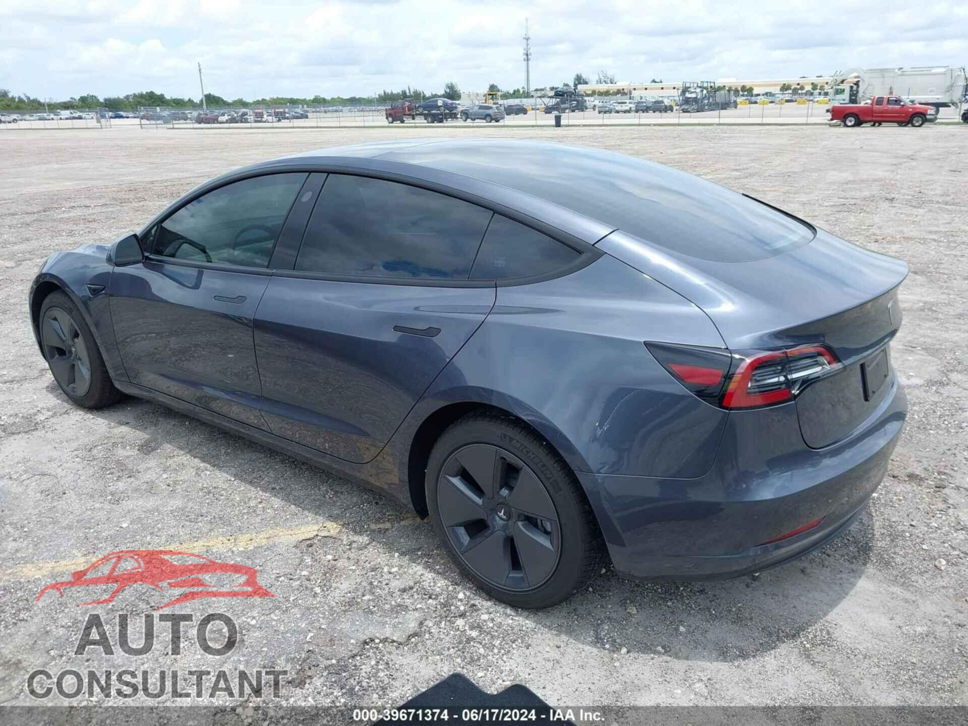 TESLA MODEL 3 2023 - 5YJ3E1EA5PF702476
