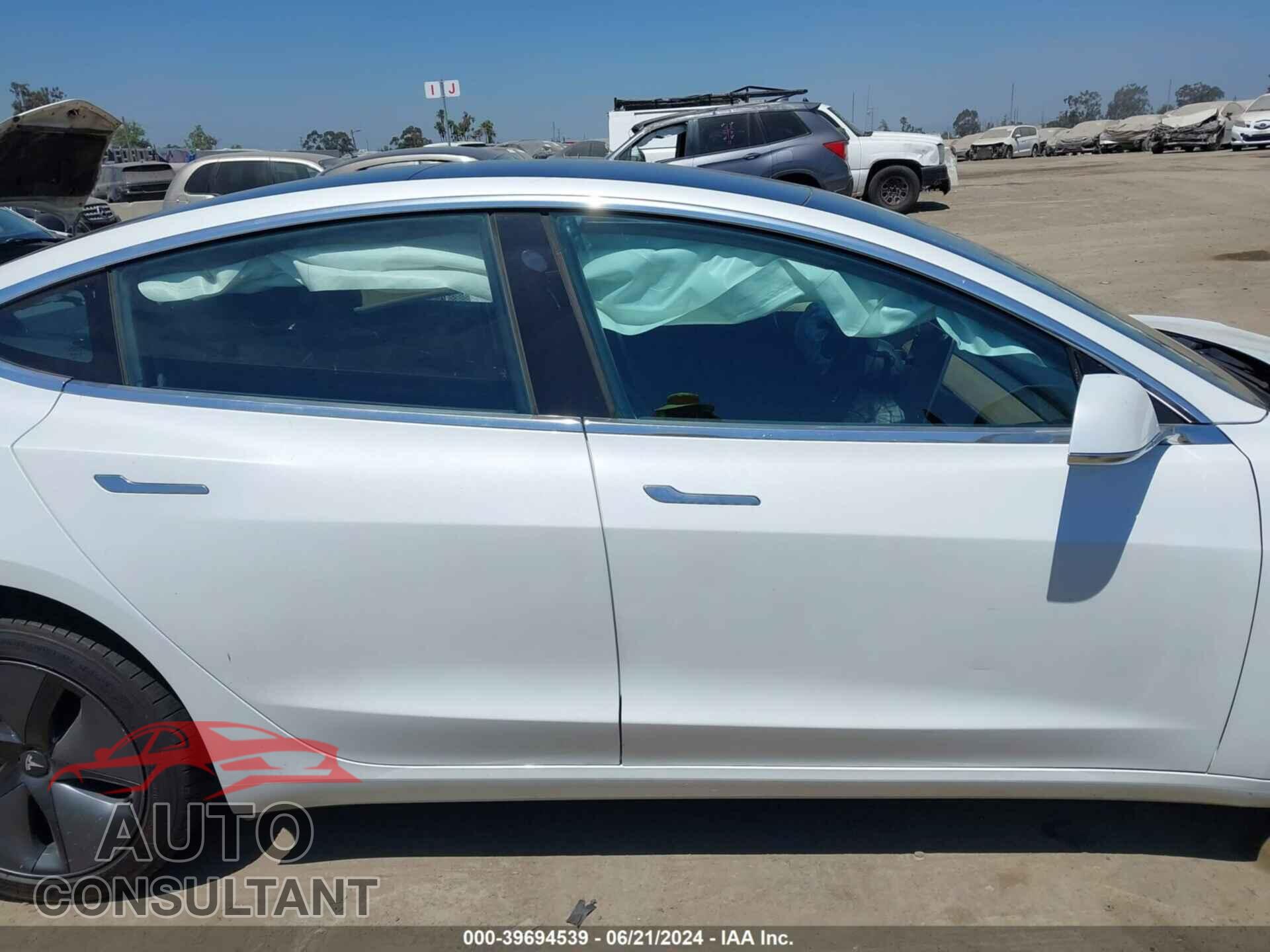 TESLA MODEL 3 2018 - 5YJ3E1EA3JF161516