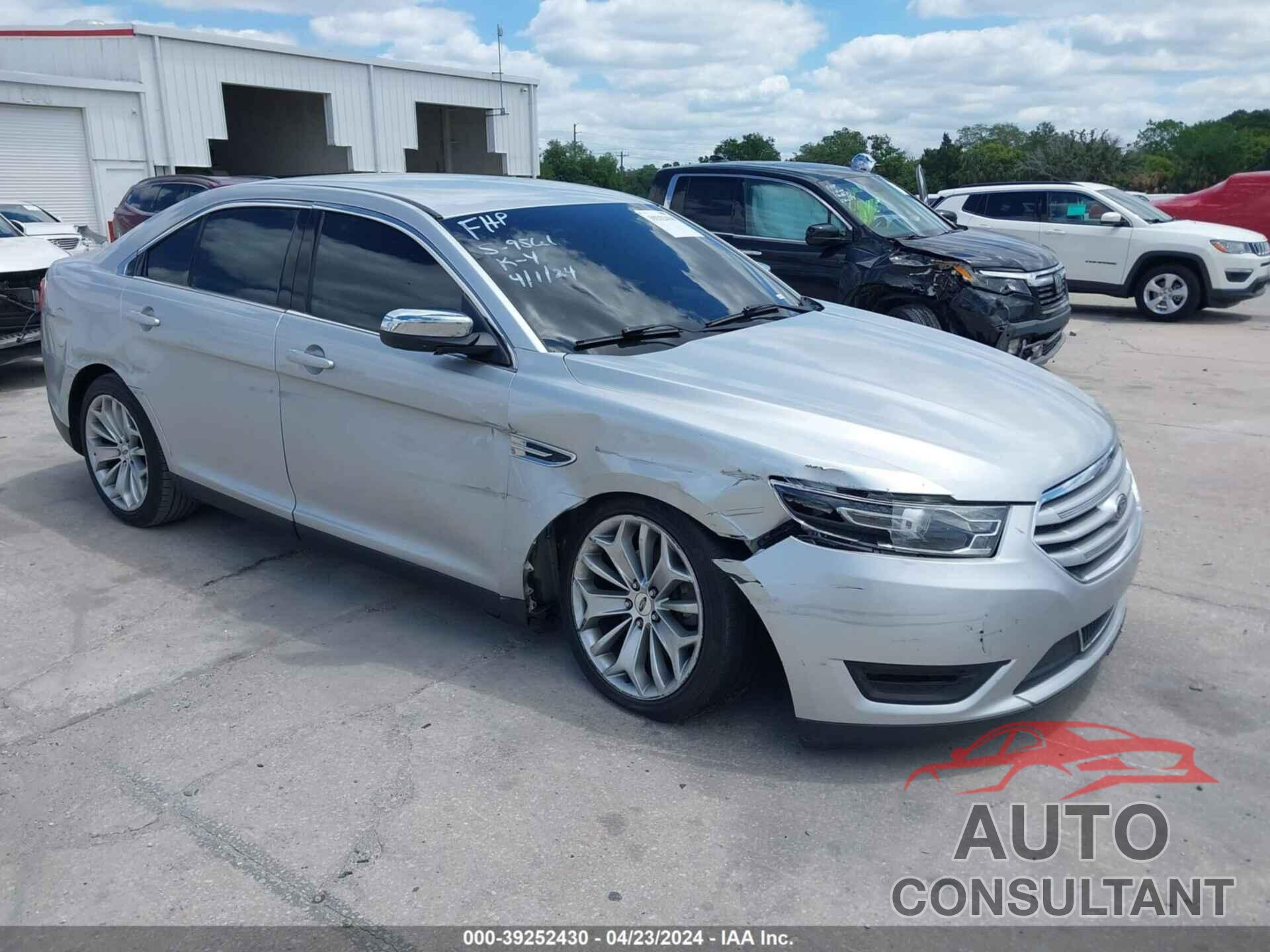 FORD TAURUS 2016 - 1FAHP2F82GG132644