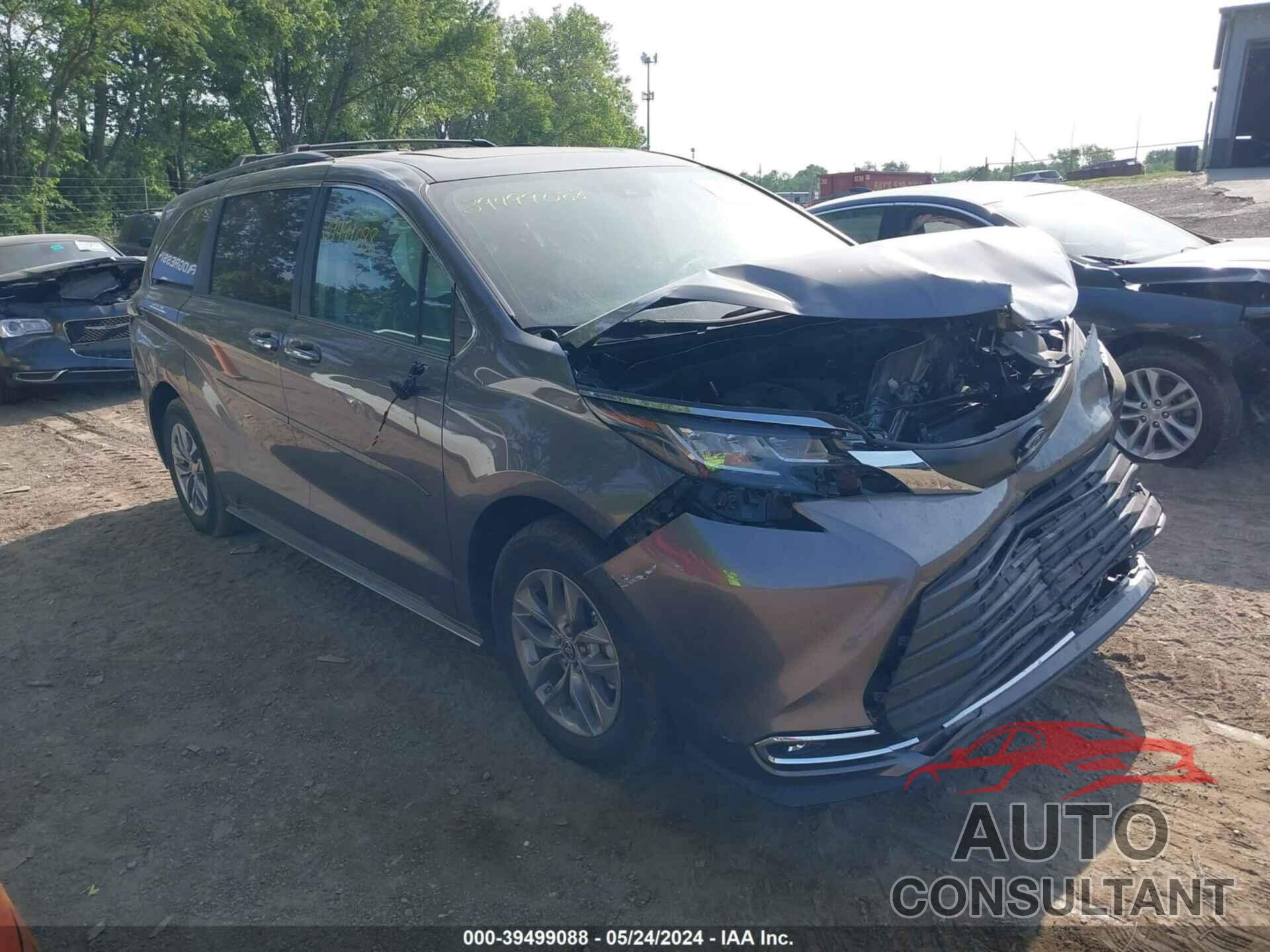 TOYOTA SIENNA 2022 - 5TDJRKEC3NS116810