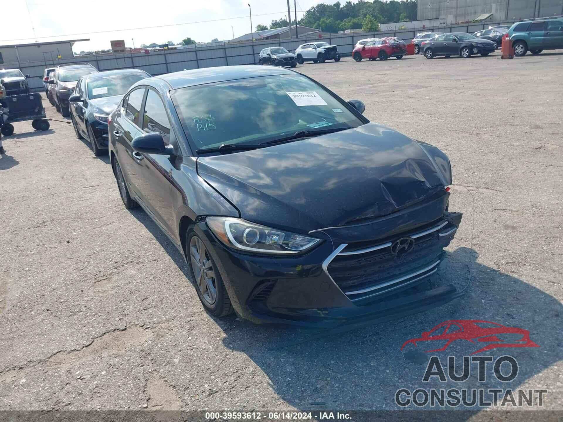 HYUNDAI ELANTRA 2018 - KMHD84LF8JU445495