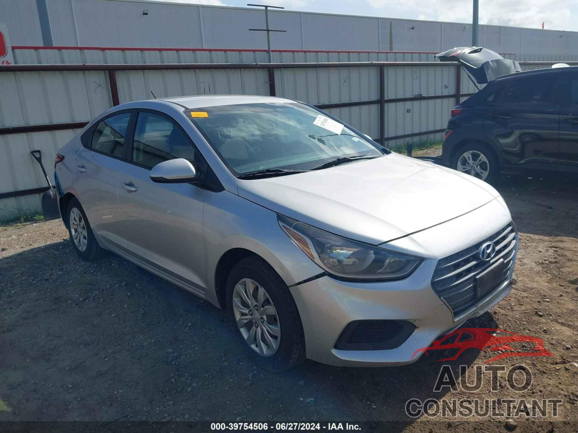 HYUNDAI ACCENT 2018 - 3KPC24A36JE018471