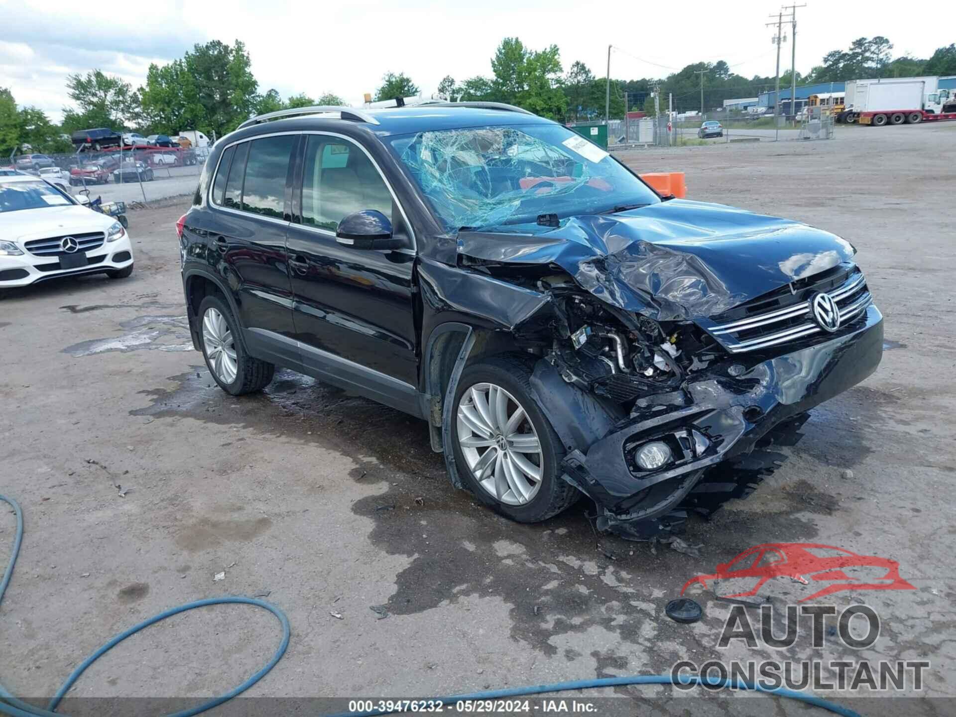 VOLKSWAGEN TIGUAN 2016 - WVGBV7AX9GW600436