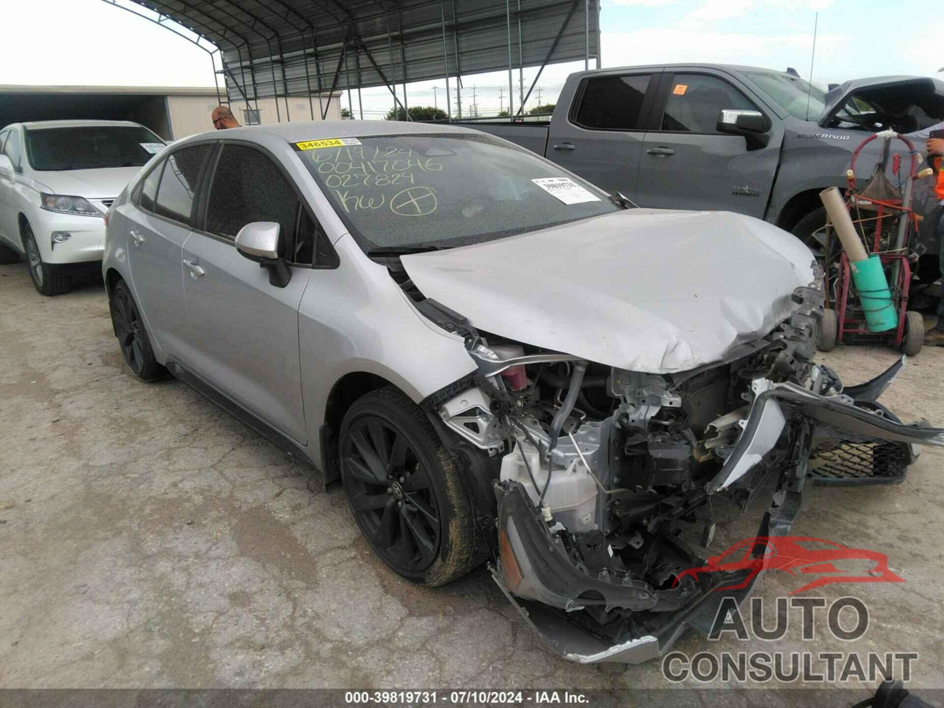 TOYOTA COROLLA 2024 - JTDBCMFE6R3027824