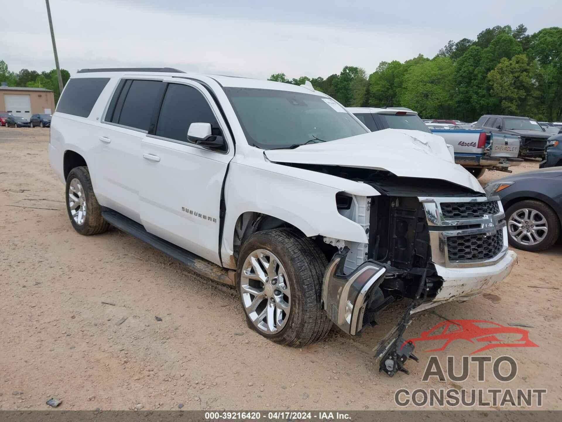 CHEVROLET SUBURBAN 2017 - 1GNSCHKC6HR148657