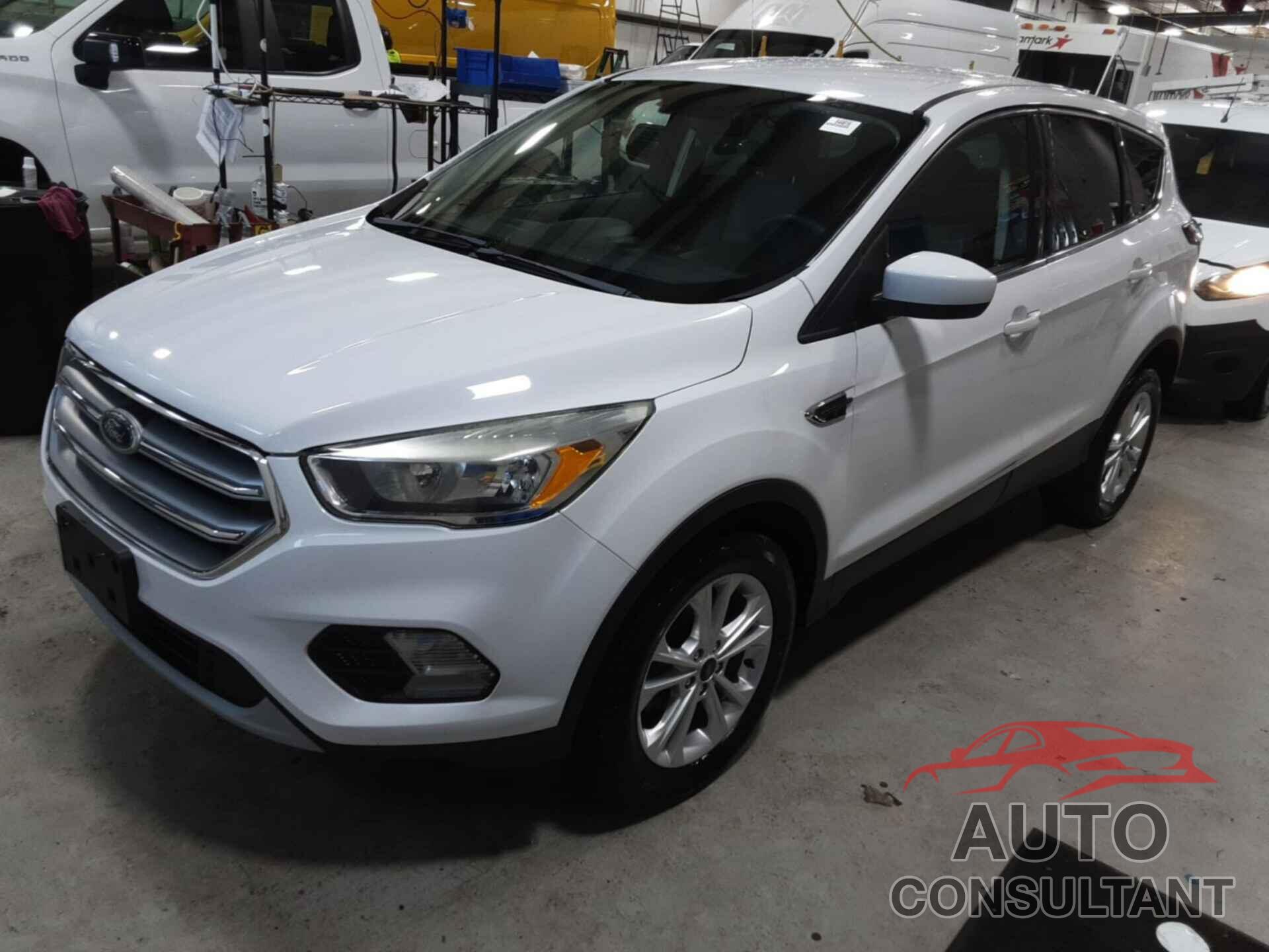 FORD ESCAPE 2017 - 1FMCU9GD7HUC68445