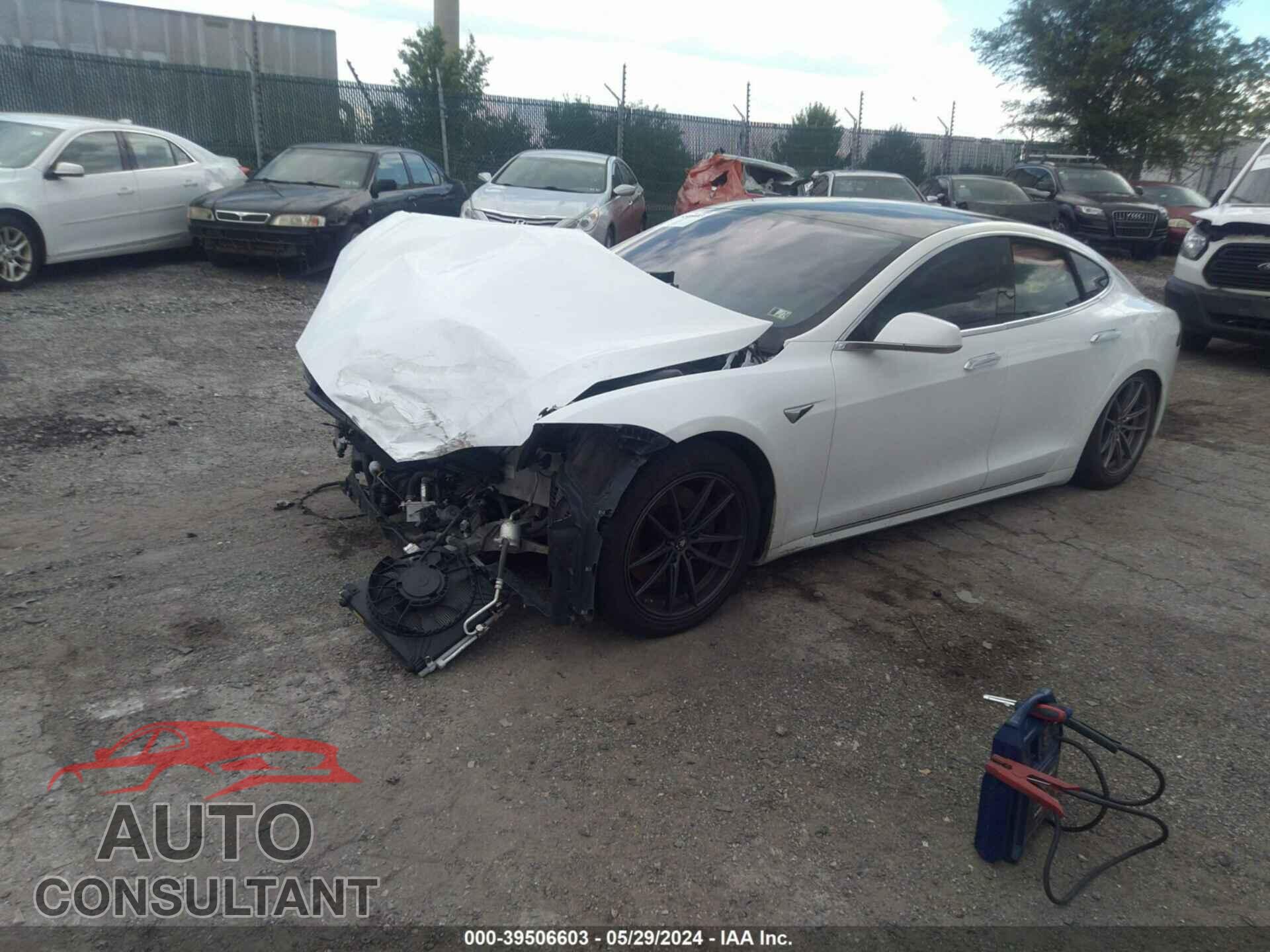 TESLA MODEL S 2019 - 5YJSA1E25KF337628