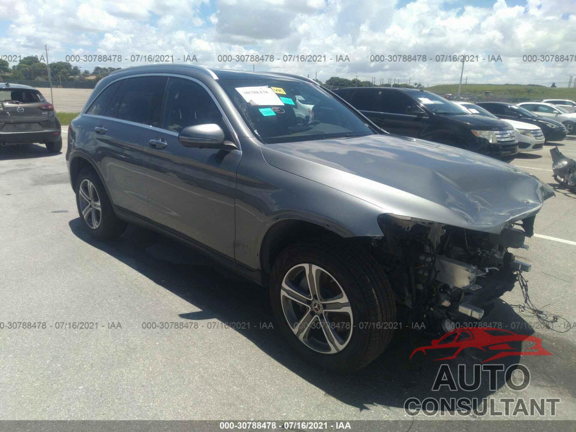 MERCEDES-BENZ GLC 2018 - WDC0G4JB6JV066327