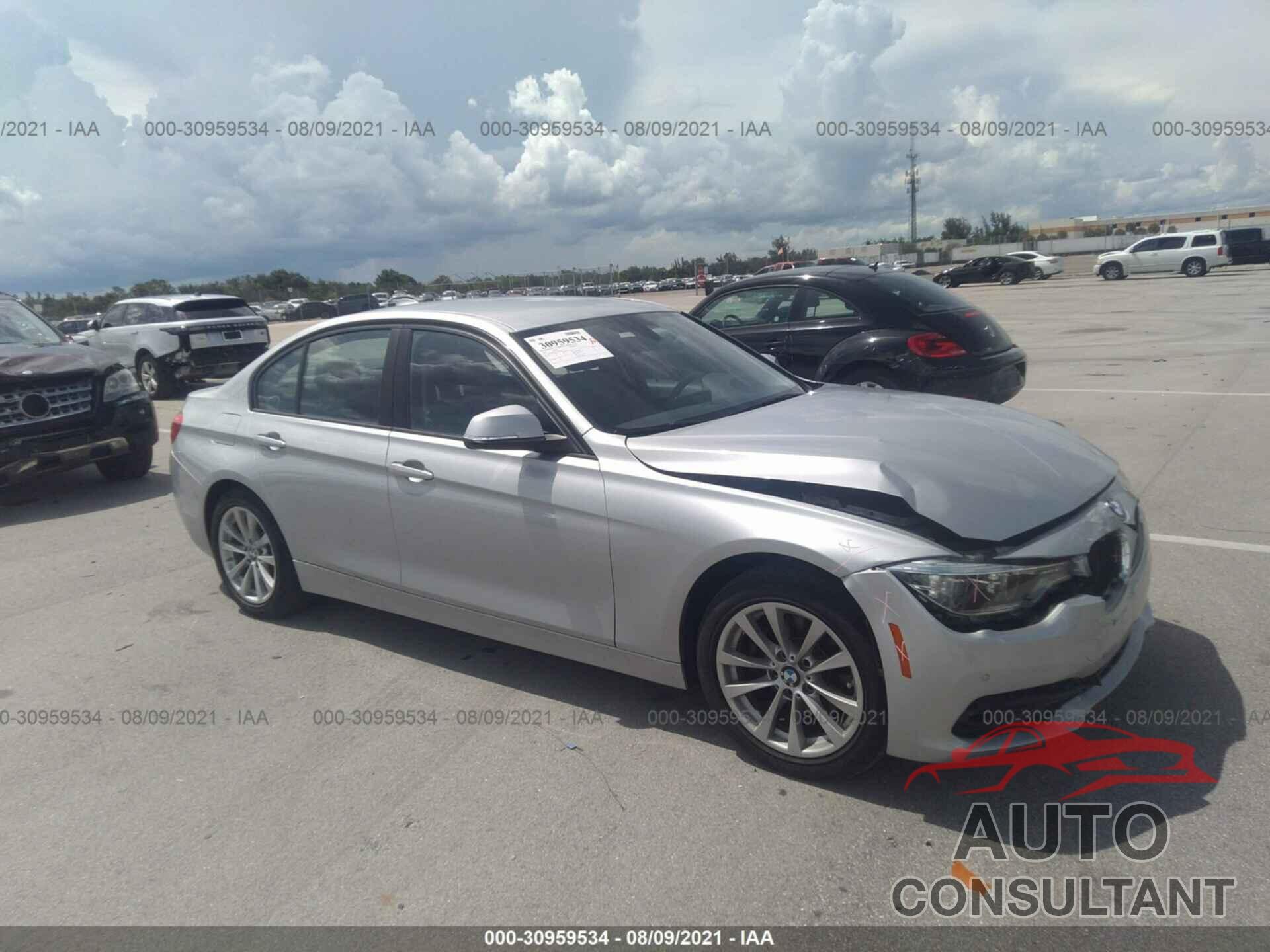 BMW 3 SERIES 2018 - WBA8A9C54JAH13121