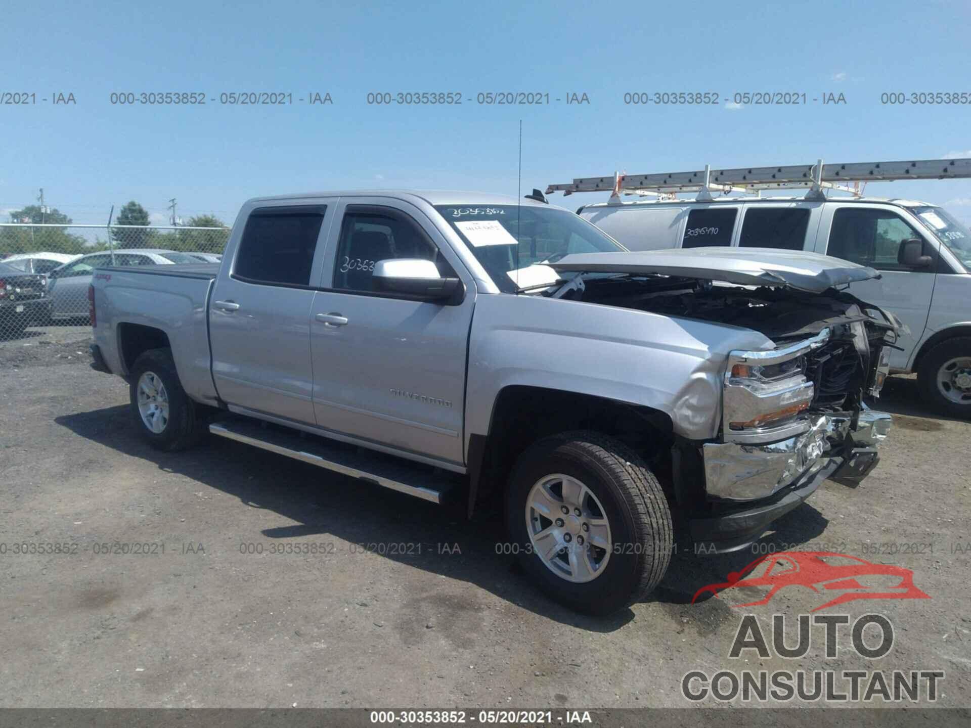CHEVROLET SILVERADO 1500 2018 - 3GCUKREC8JG464539