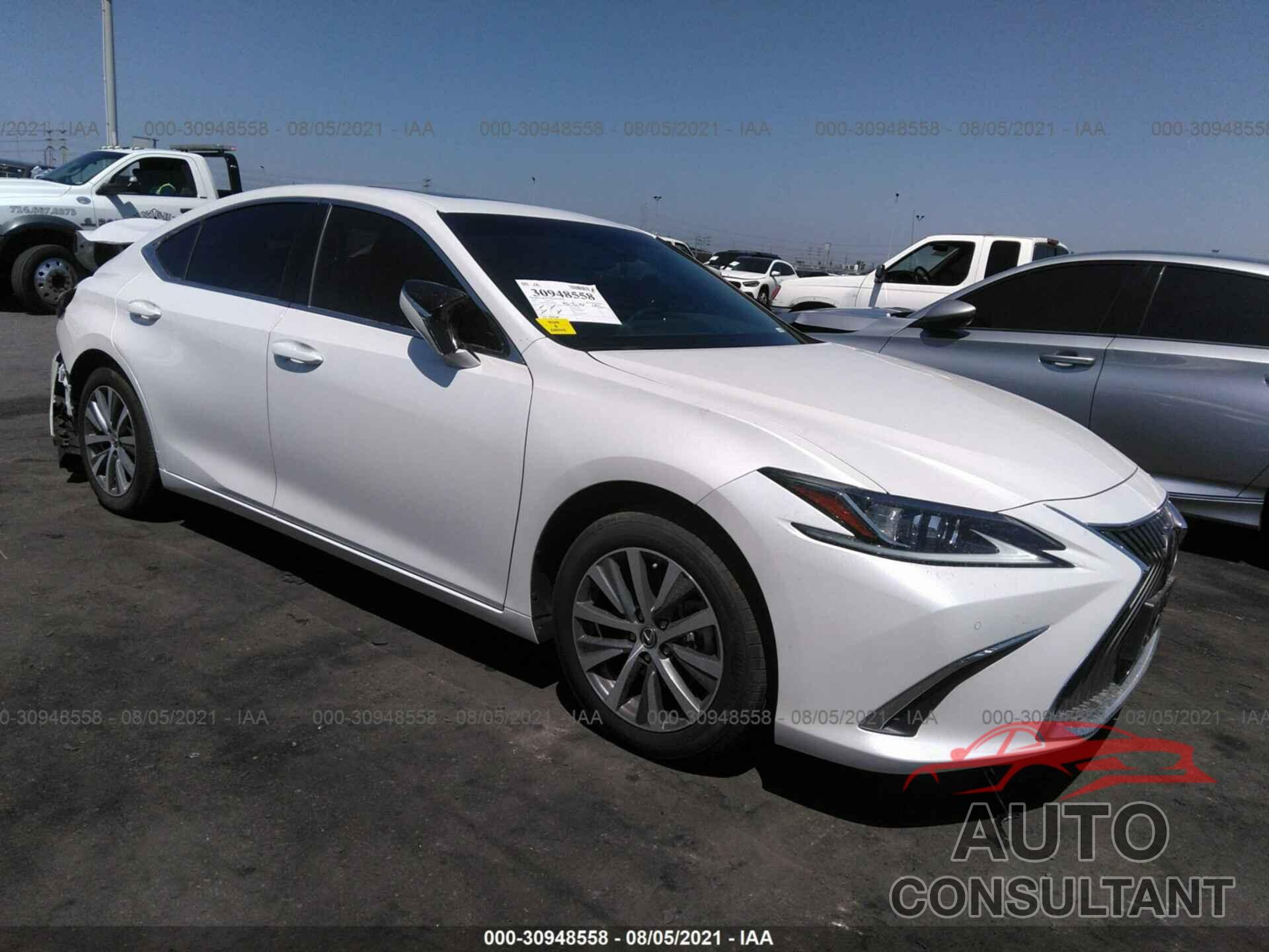 LEXUS ES 2019 - 58ABZ1B16KU045454