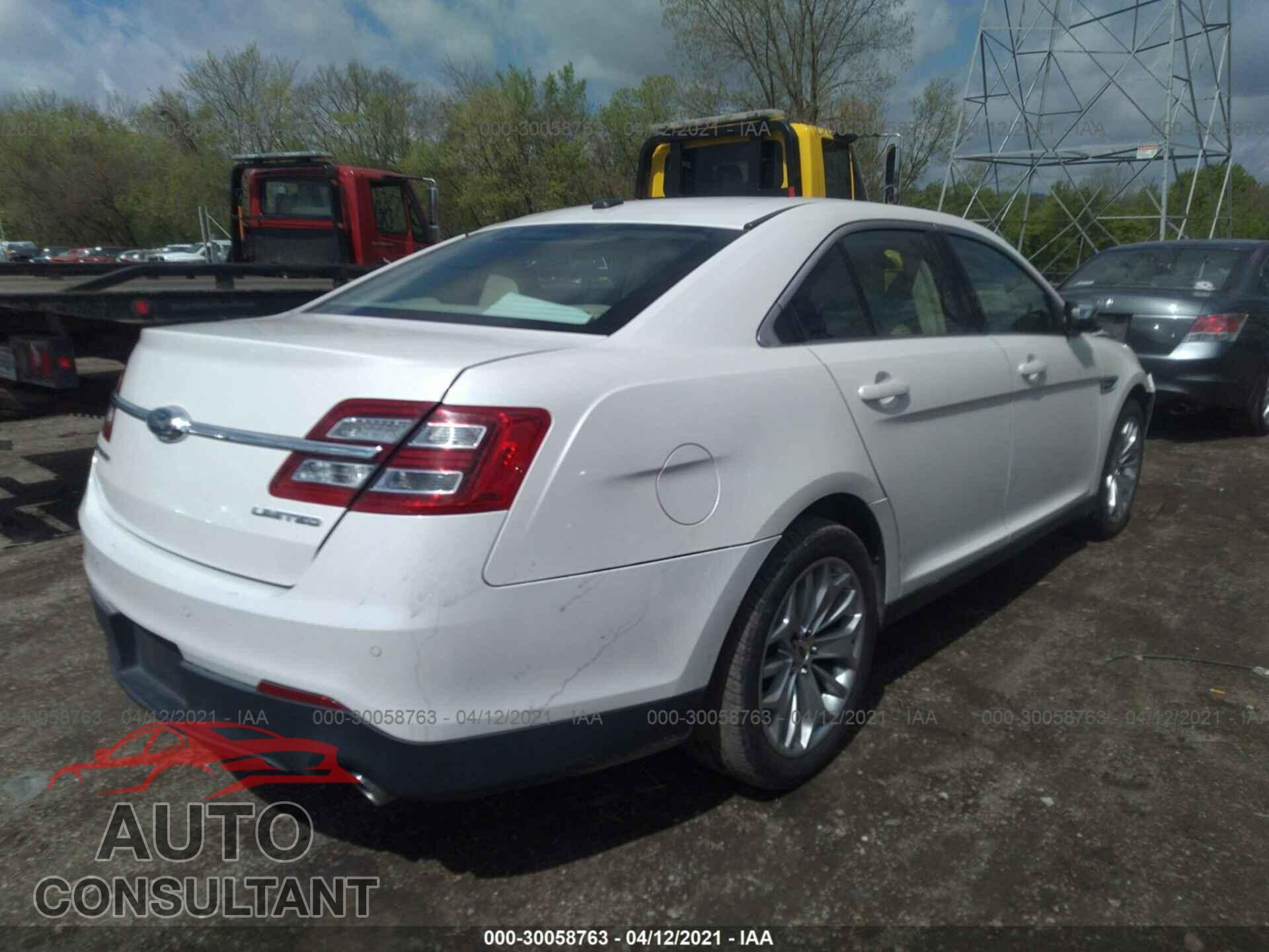 FORD TAURUS 2017 - 1FAHP2F88HG104669