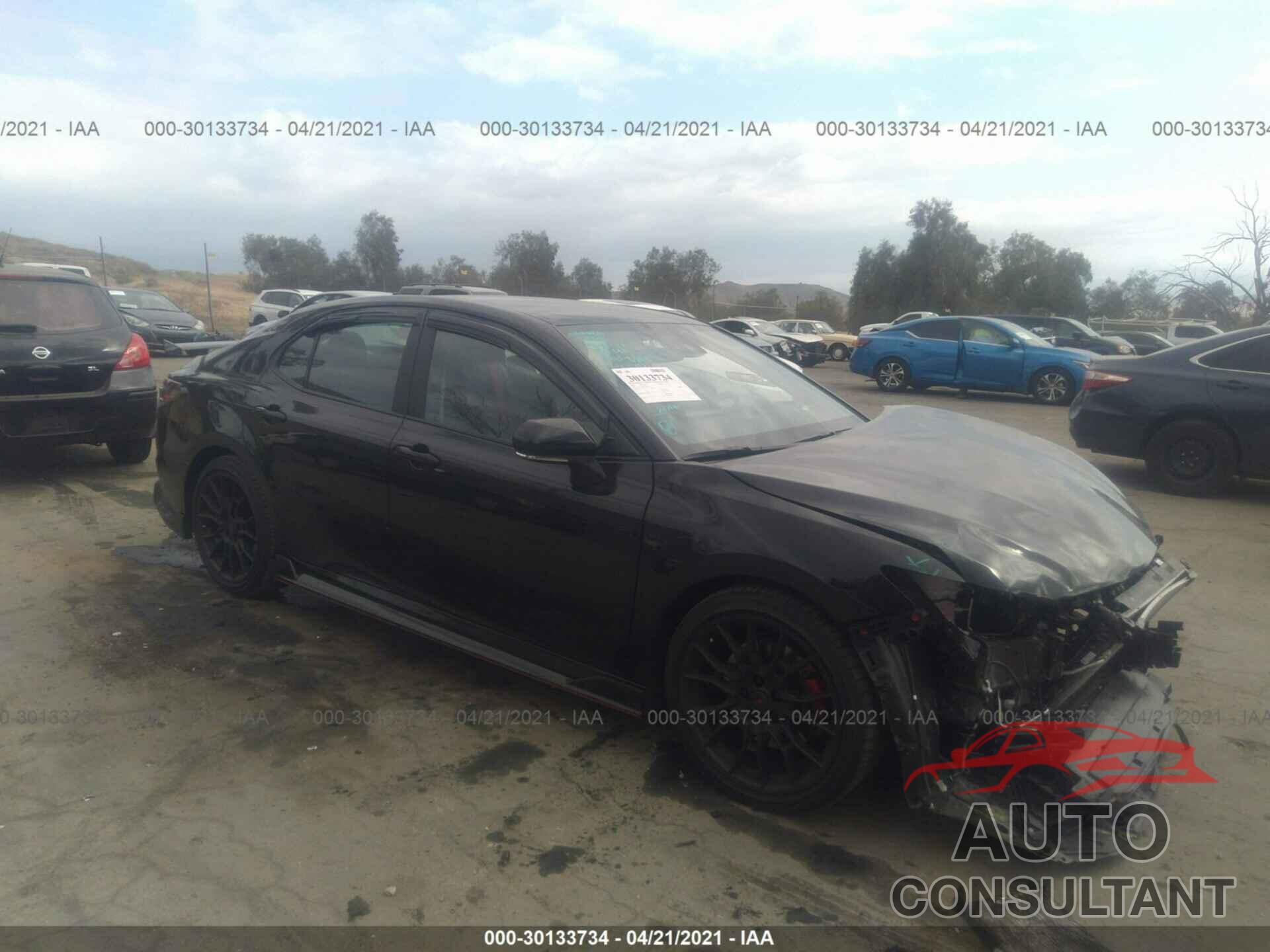TOYOTA CAMRY 2021 - 4T1KZ1AK4MU051631