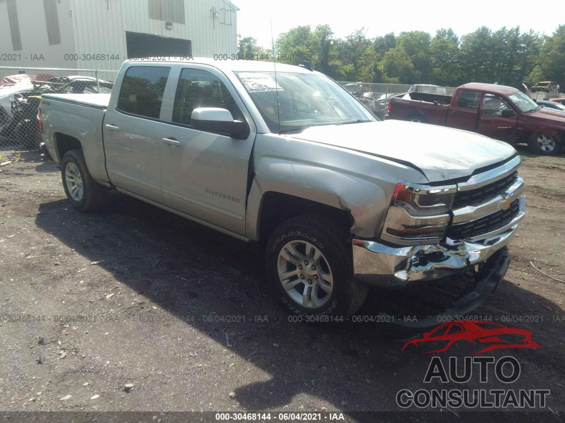 CHEVROLET SILVERADO 1500 2018 - 3GCUKREC8JG344420