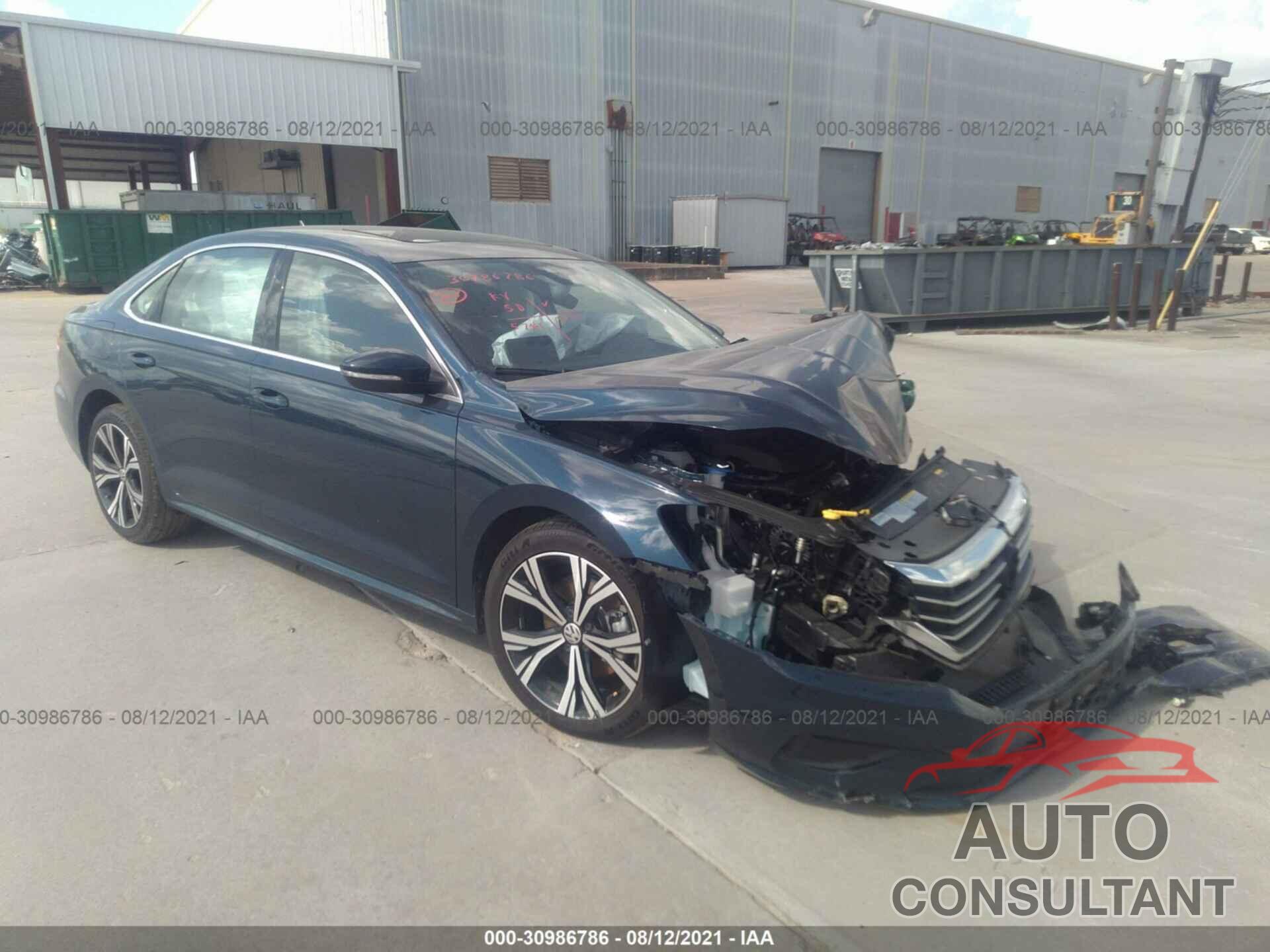 VOLKSWAGEN PASSAT 2021 - 1VWSA7A30MC012383