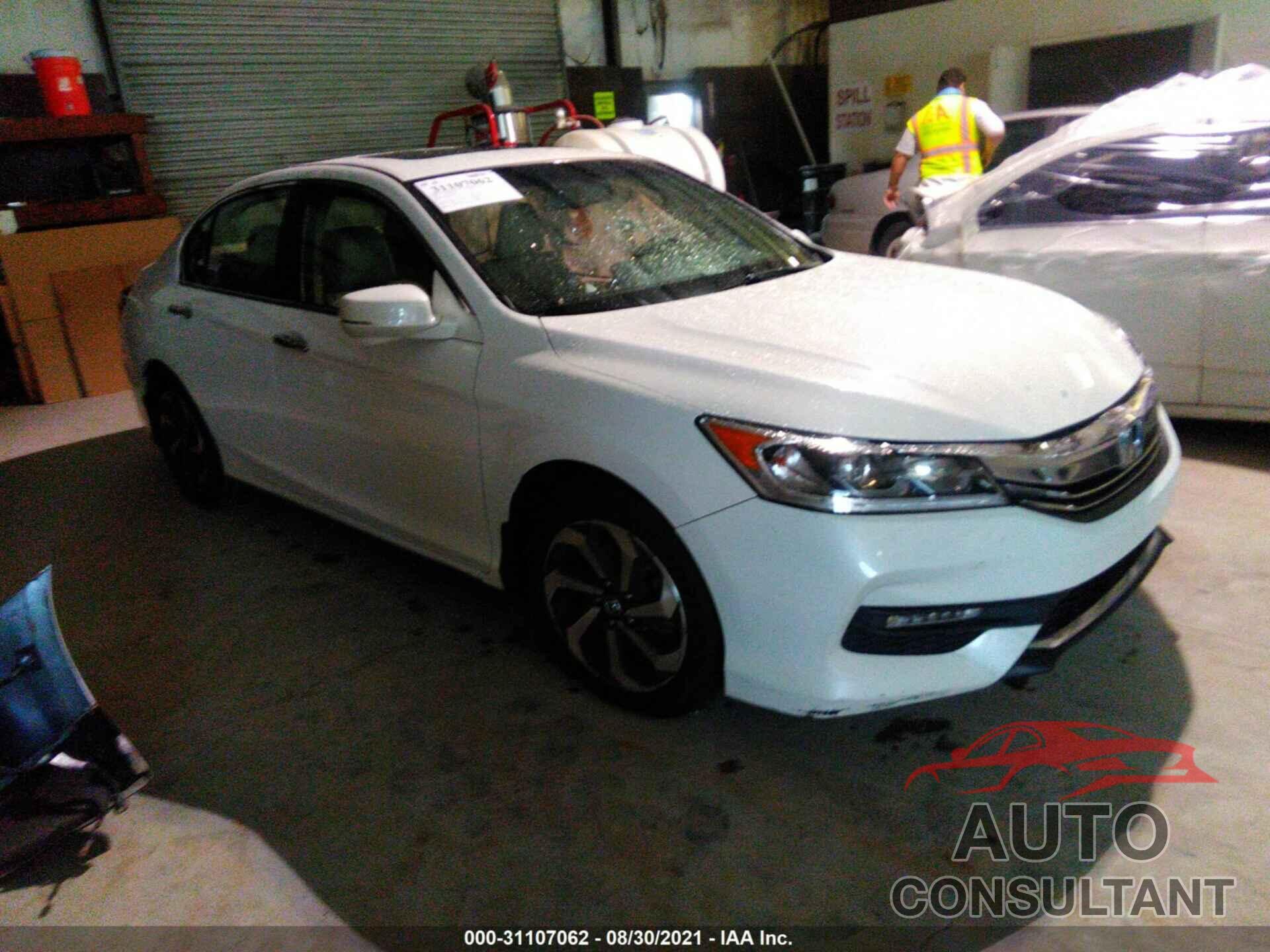 HONDA ACCORD SEDAN 2016 - 1HGCR2F81GA162821