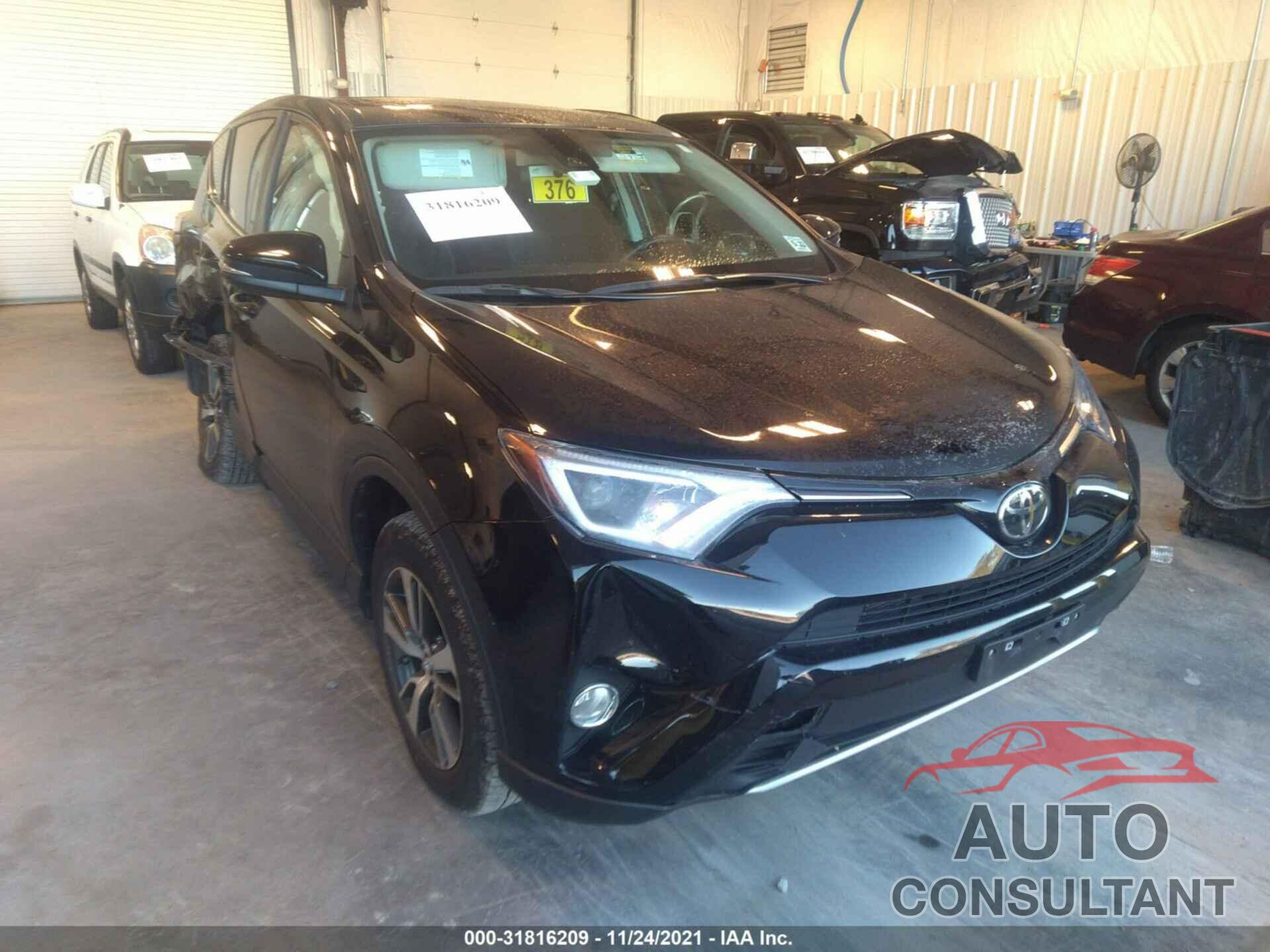TOYOTA RAV4 2018 - 2T3RFREV2JW802402