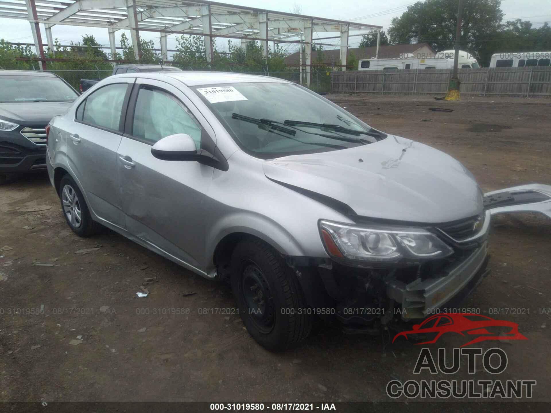 CHEVROLET SONIC 2017 - 1G1JB5SG3H4108101