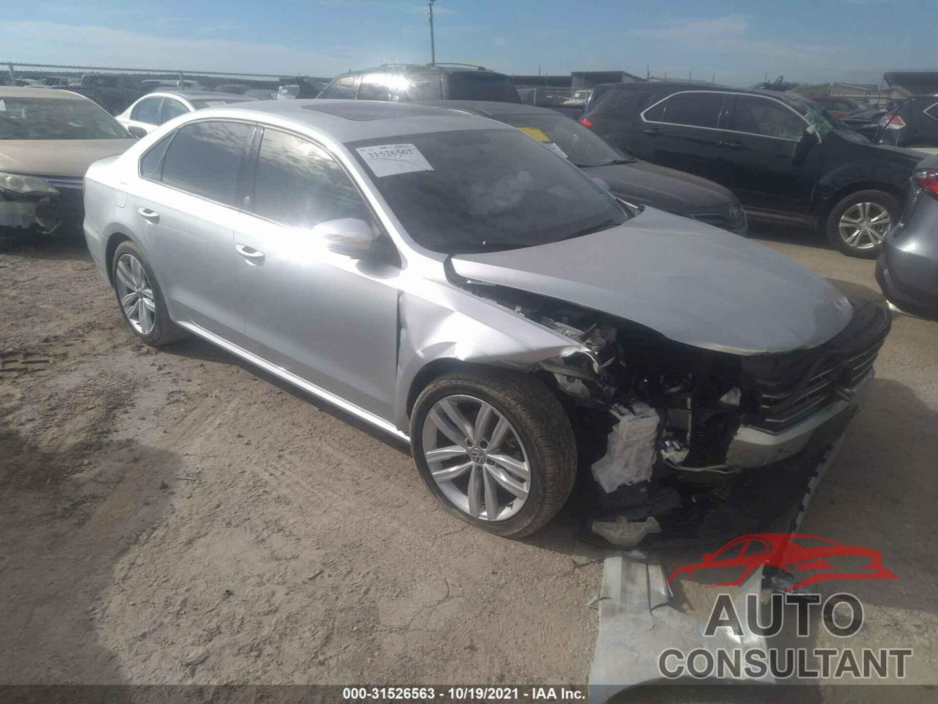 VOLKSWAGEN PASSAT 2019 - 1VWLA7A33KC003985