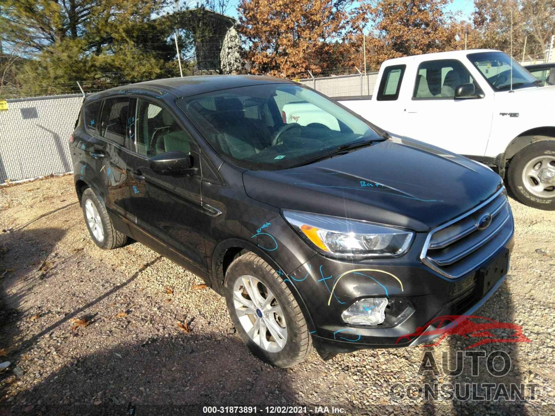 FORD ESCAPE 2017 - 1FMCU9GD3HUD11663