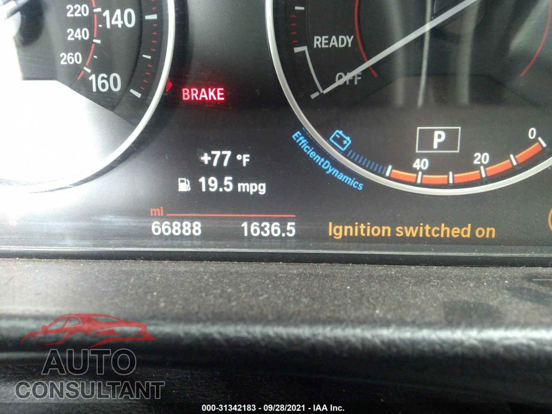 BMW 3 SERIES 2016 - WBA8E3G57GNU02230